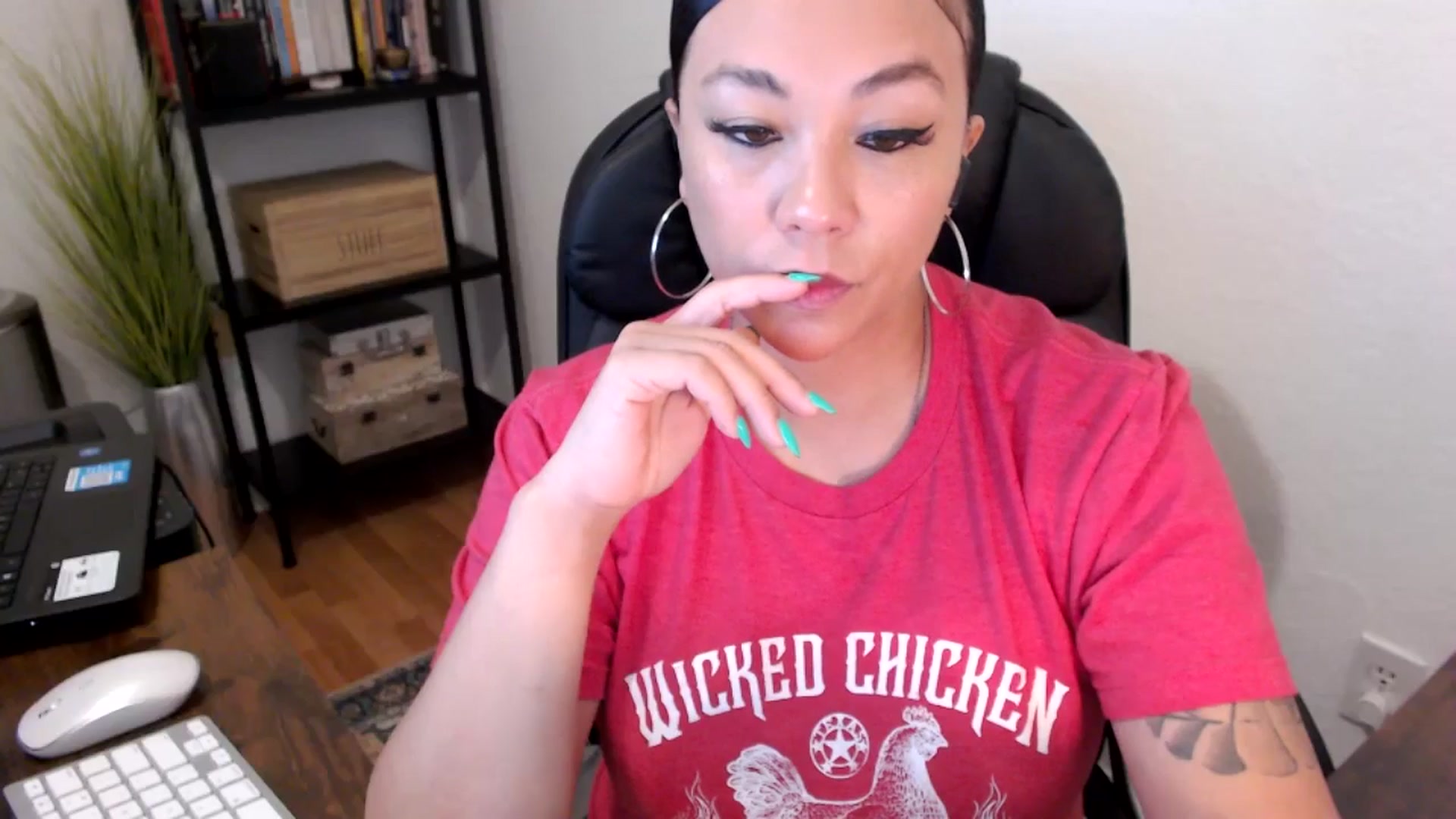 Gallery image thumbnail from MickaylaMoon's myfreecams stream on, 08/14/2024, 16:28 image 18 of 20