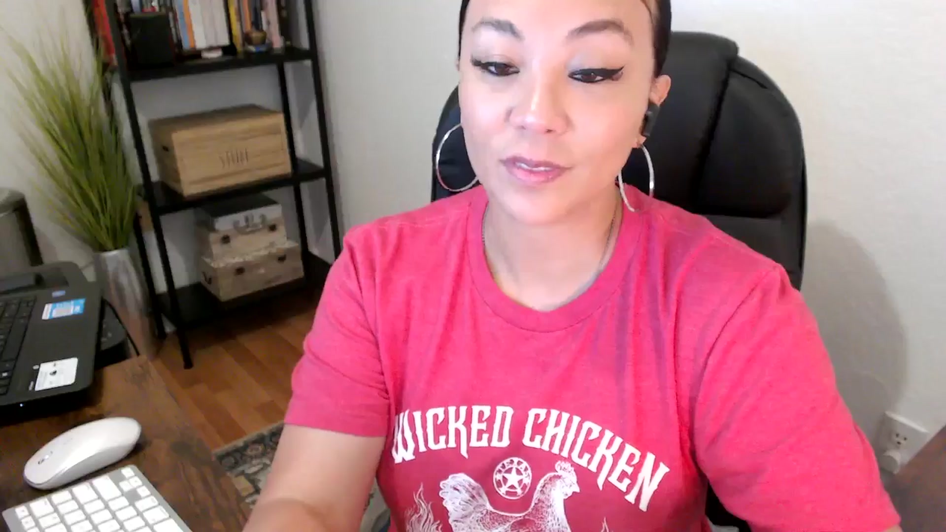 Gallery image thumbnail from MickaylaMoon's myfreecams stream on, 08/14/2024, 16:28 image 16 of 20