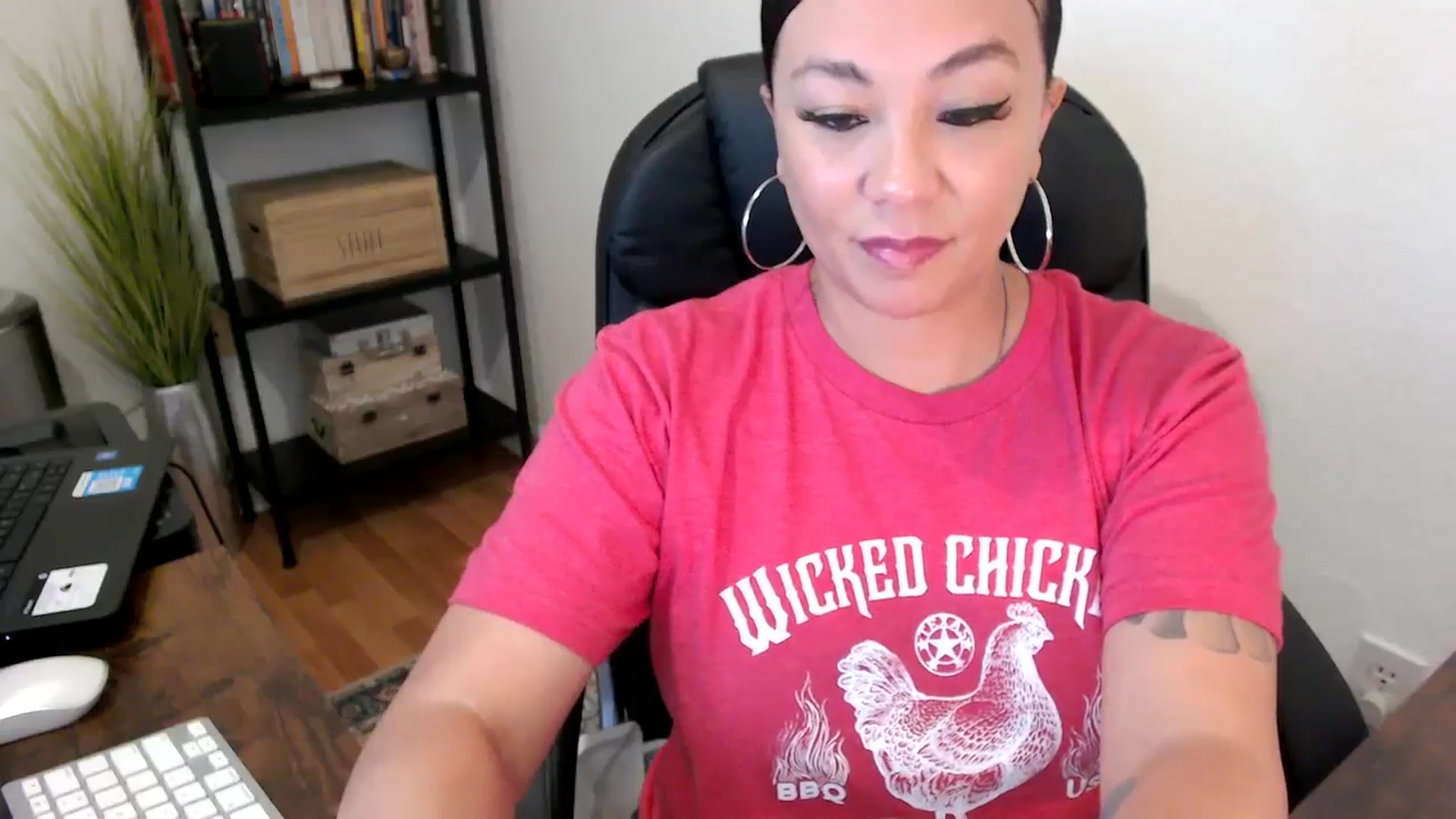 Gallery image thumbnail from MickaylaMoon's myfreecams stream on, 08/14/2024, 17:10 image 14 of 20