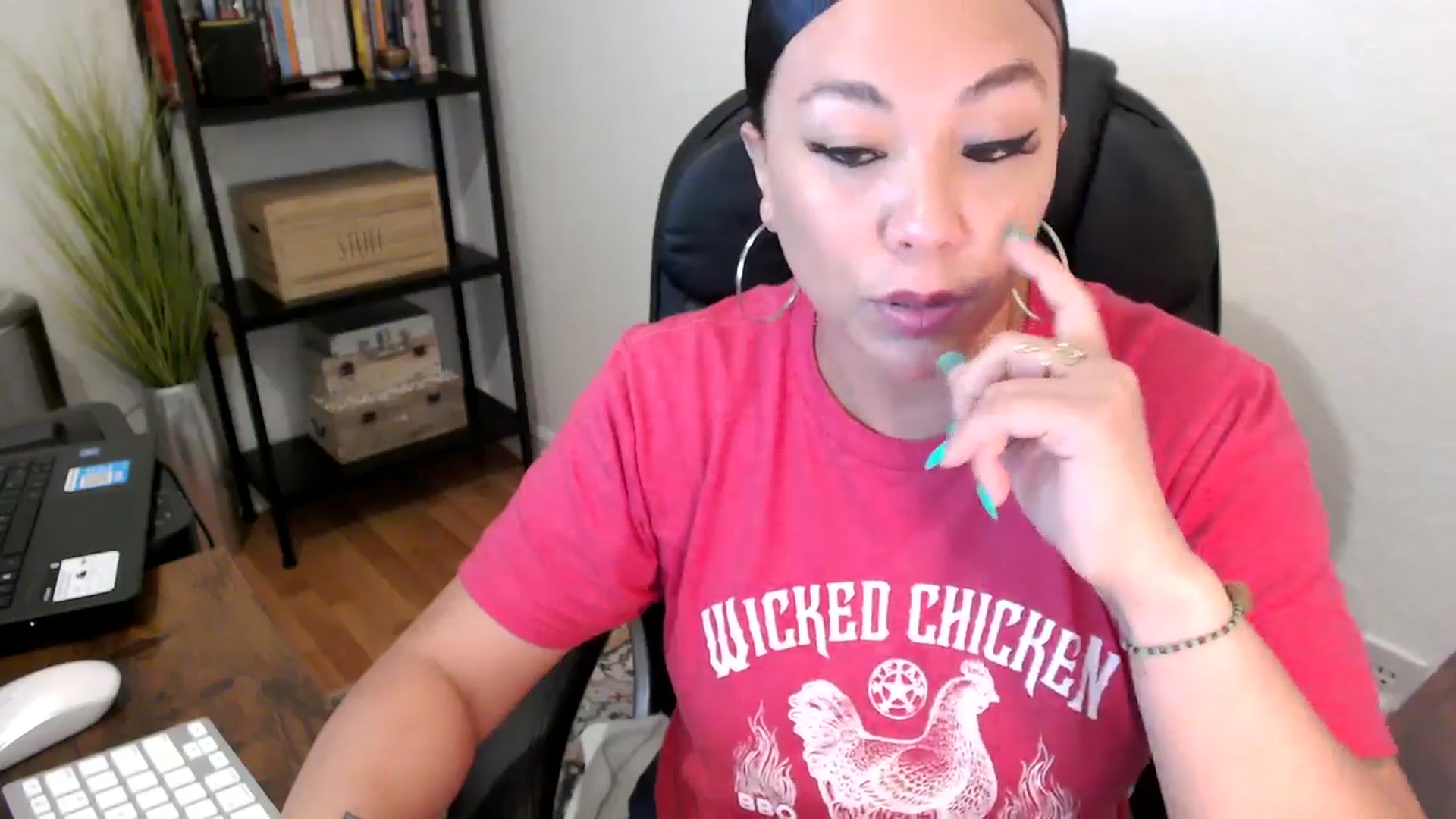 Gallery image thumbnail from MickaylaMoon's myfreecams stream on, 08/14/2024, 17:10 image 2 of 20