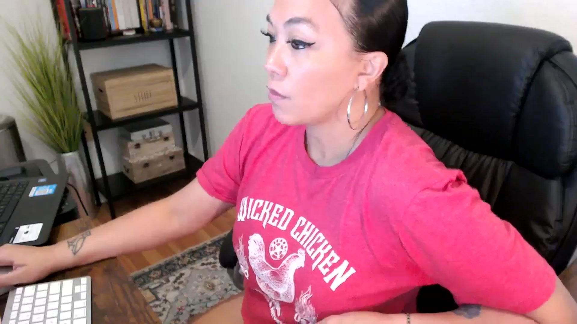 Gallery image thumbnail from MickaylaMoon's myfreecams stream on, 08/14/2024, 18:21 image 9 of 20