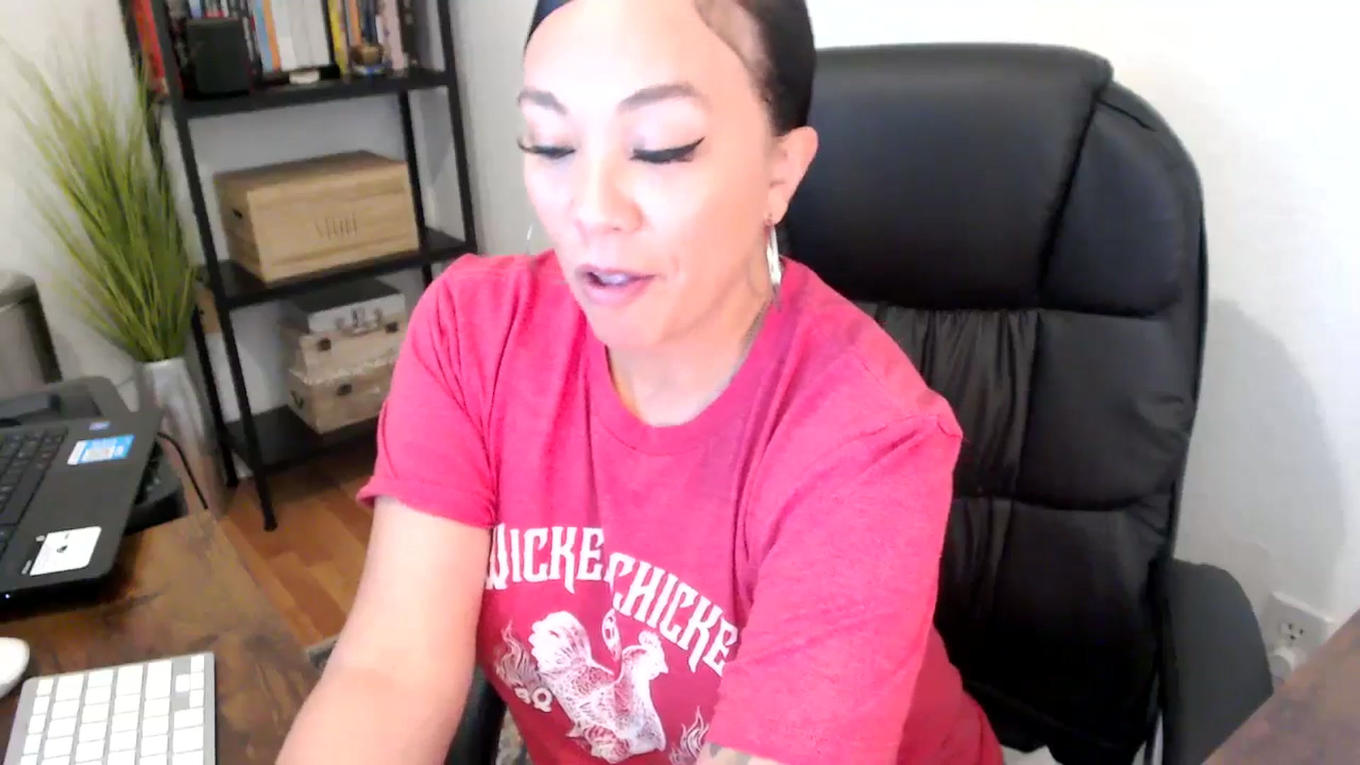 Gallery image thumbnail from MickaylaMoon's myfreecams stream on, 08/14/2024, 18:21 image 19 of 20