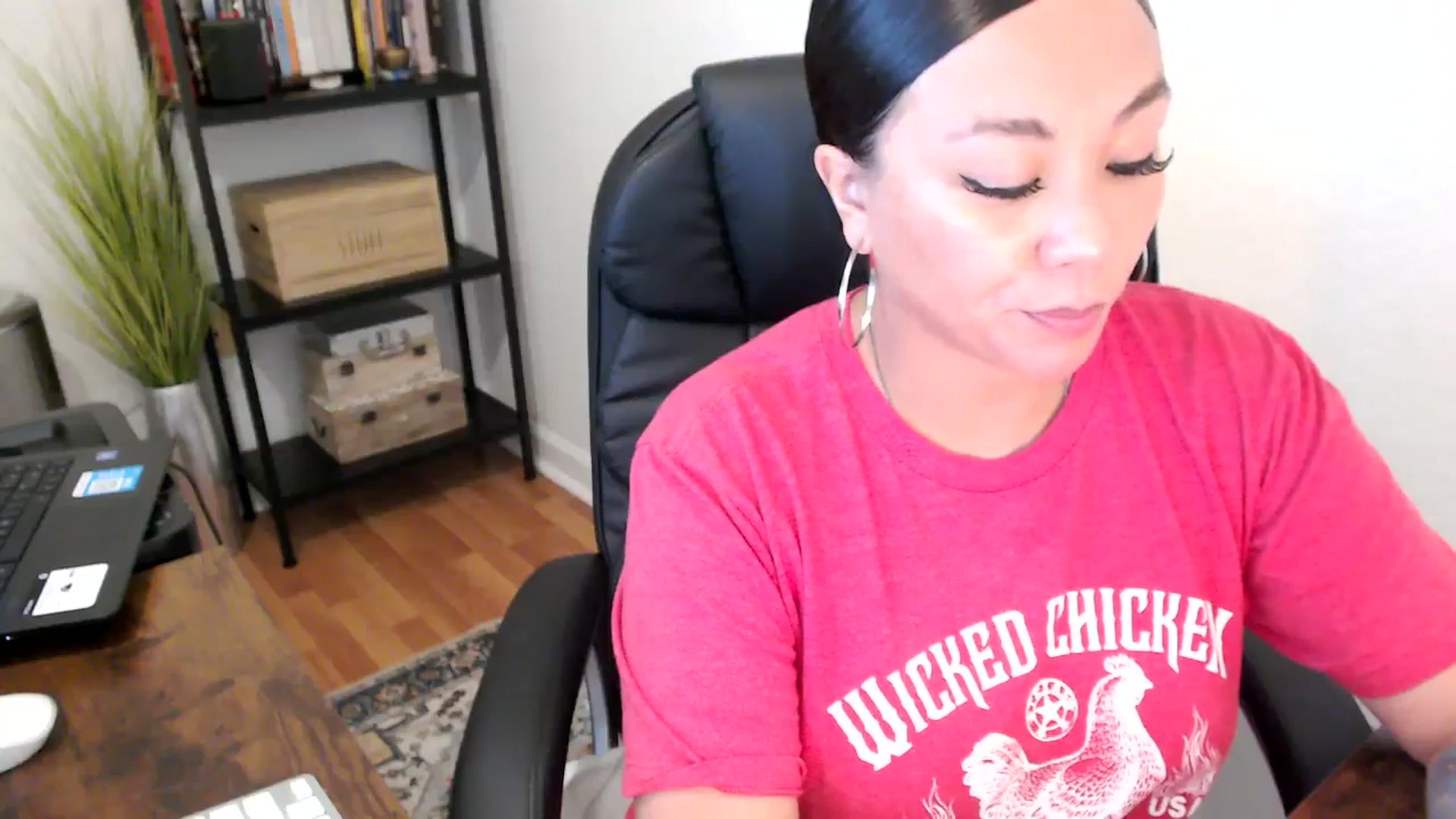 Gallery image thumbnail from MickaylaMoon's myfreecams stream on, 08/14/2024, 18:48 image 7 of 20