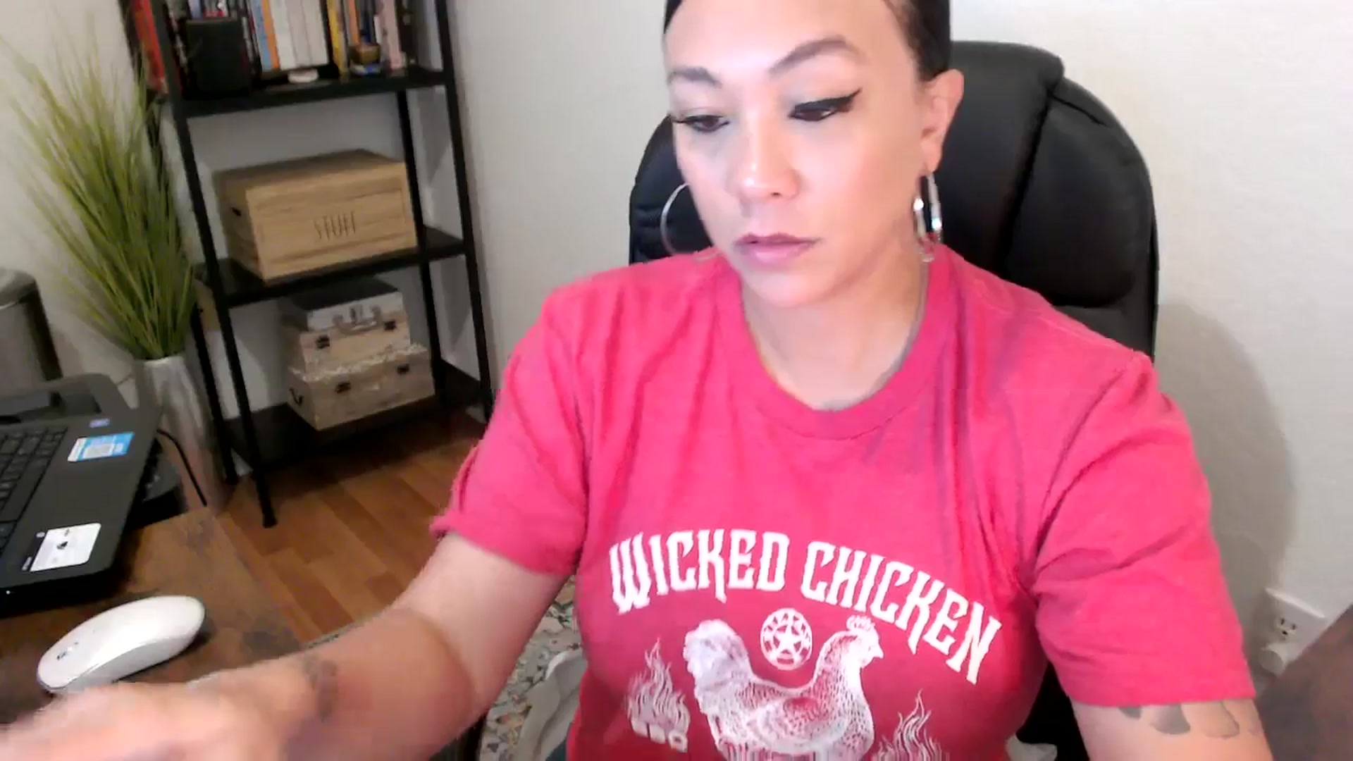 Gallery image thumbnail from MickaylaMoon's myfreecams stream on, 08/14/2024, 19:27 image 13 of 20
