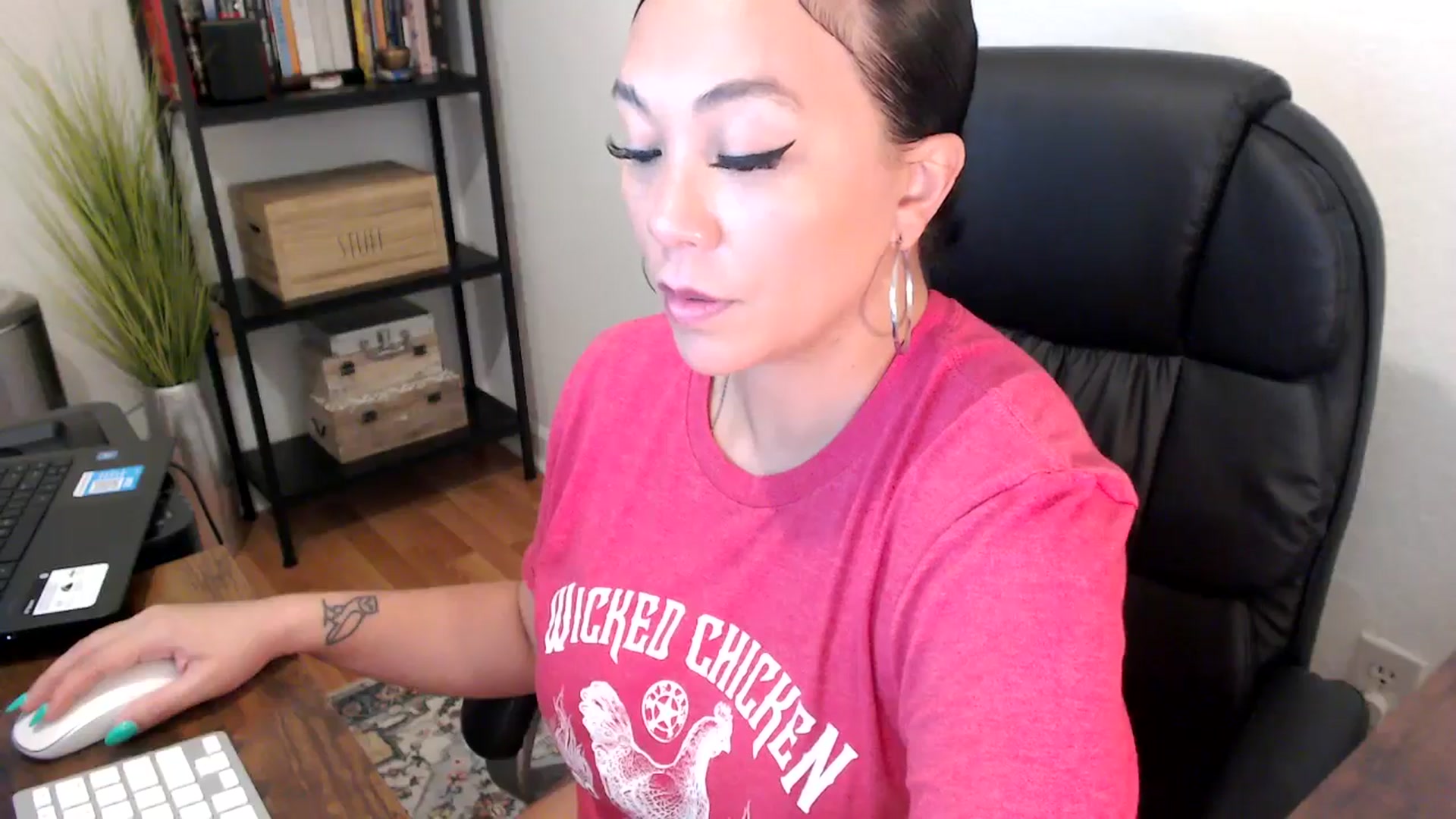 Gallery image thumbnail from MickaylaMoon's myfreecams stream on, 08/14/2024, 19:27 image 5 of 20