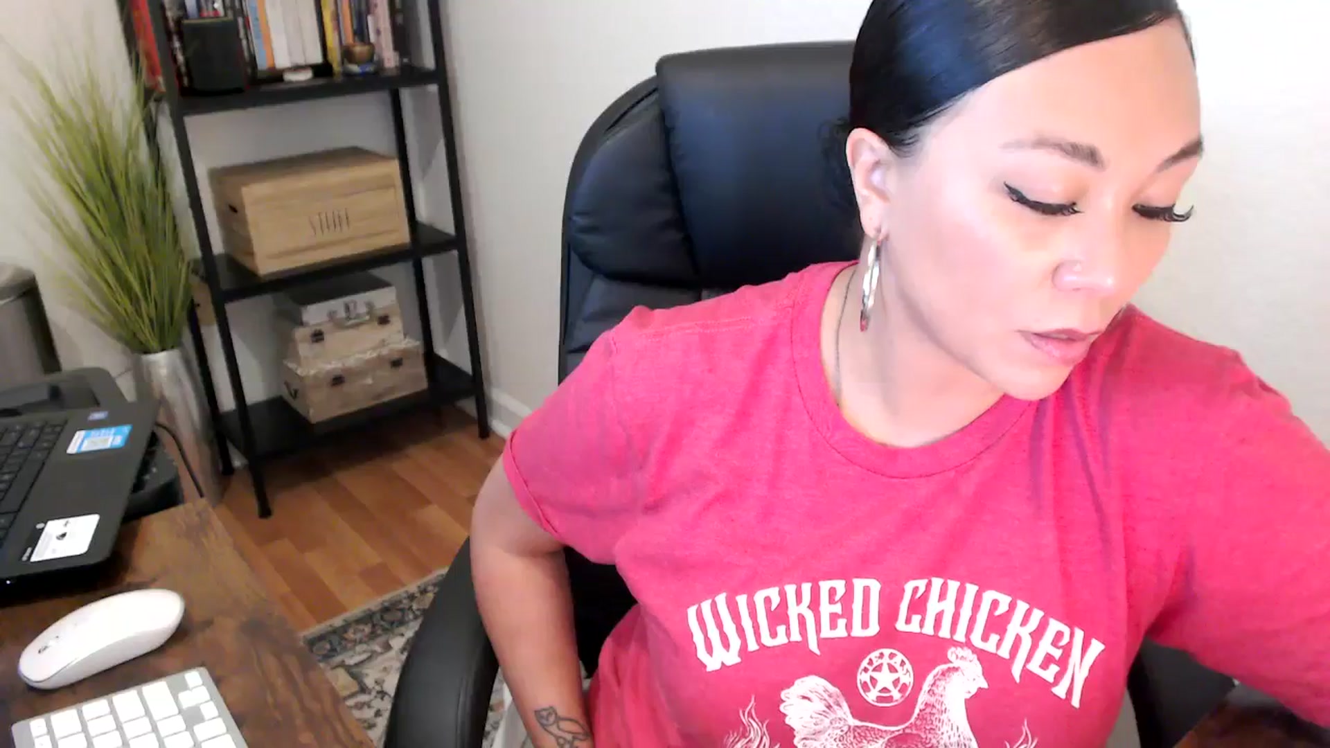 Gallery image thumbnail from MickaylaMoon's myfreecams stream on, 08/14/2024, 19:27 image 2 of 20