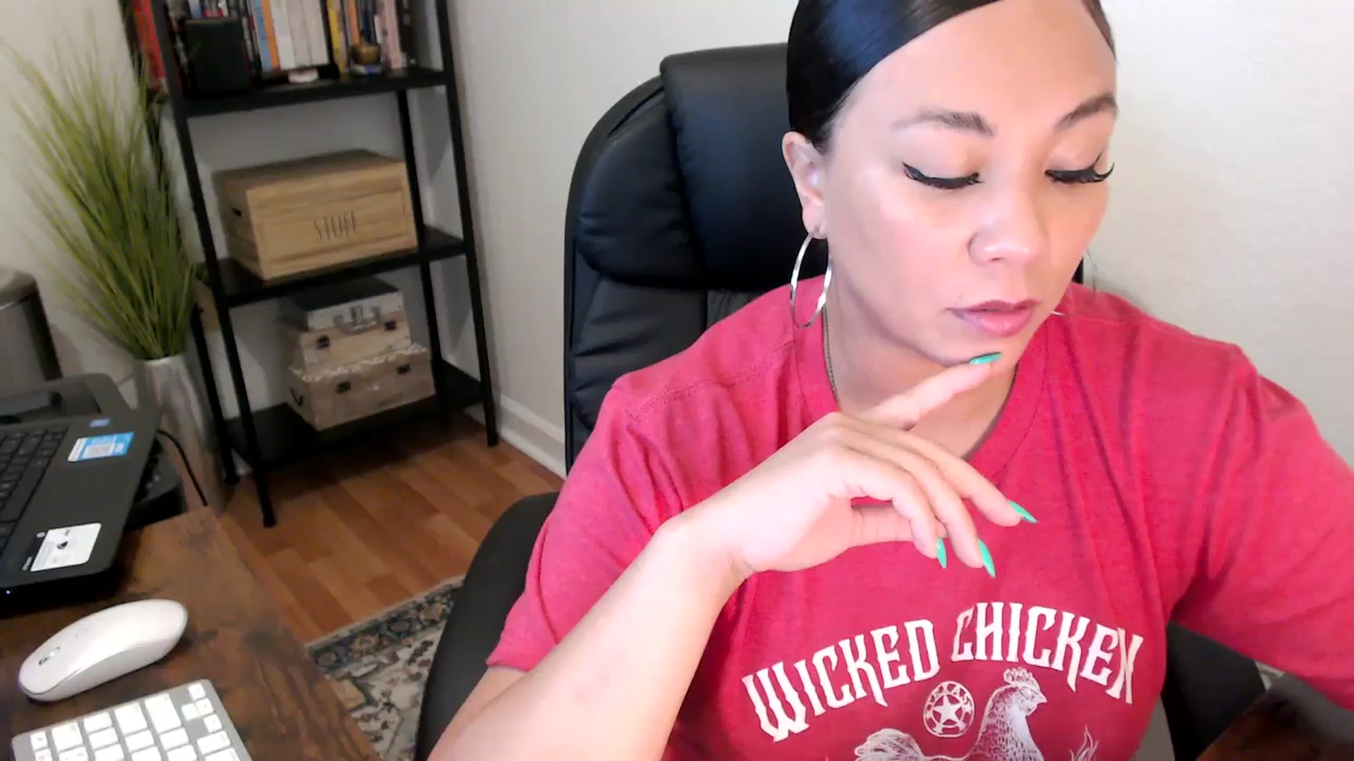 Gallery image thumbnail from MickaylaMoon's myfreecams stream on, 08/14/2024, 19:27 image 1 of 20