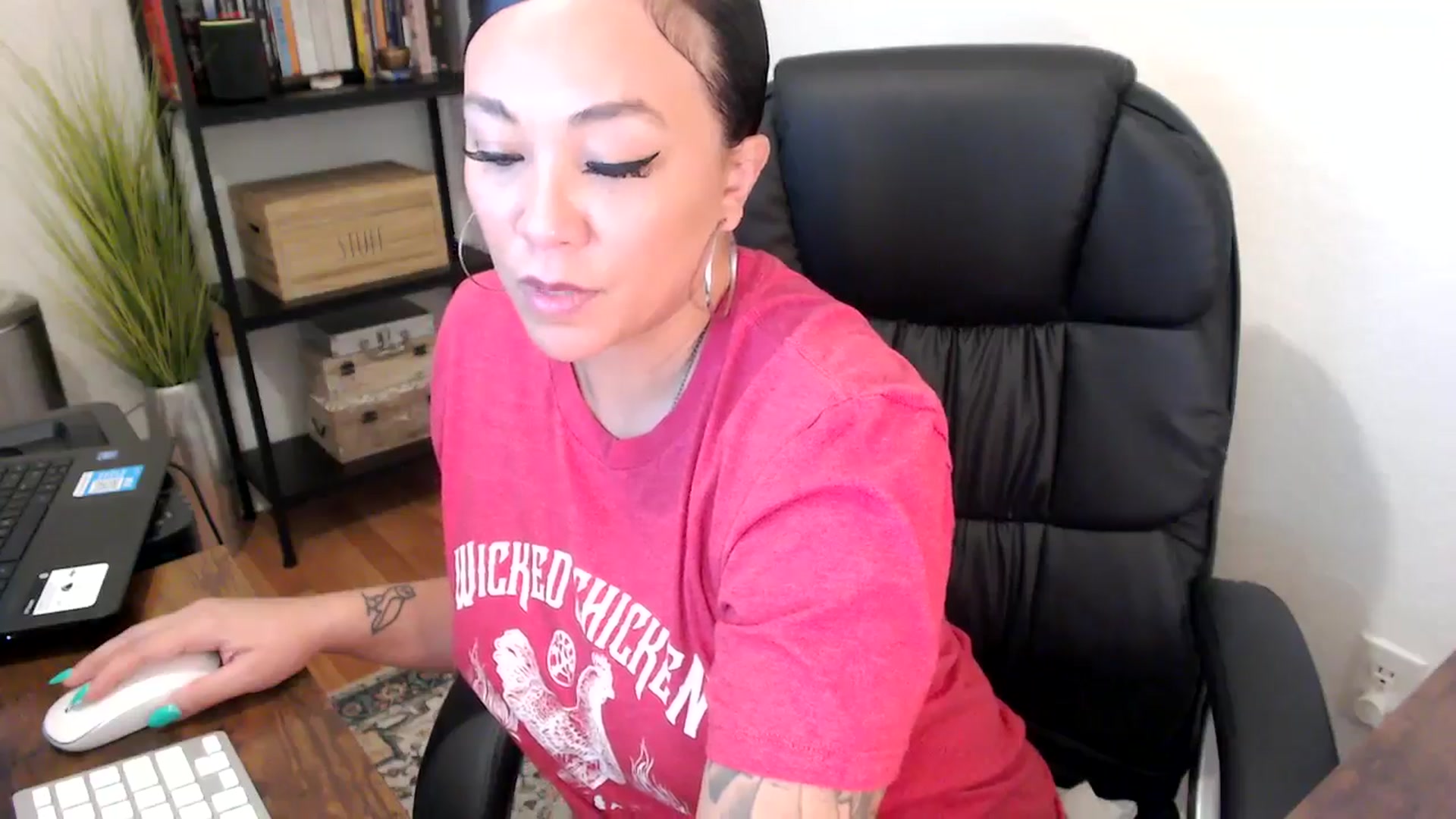 Gallery image thumbnail from MickaylaMoon's myfreecams stream on, 08/14/2024, 19:27 image 12 of 20