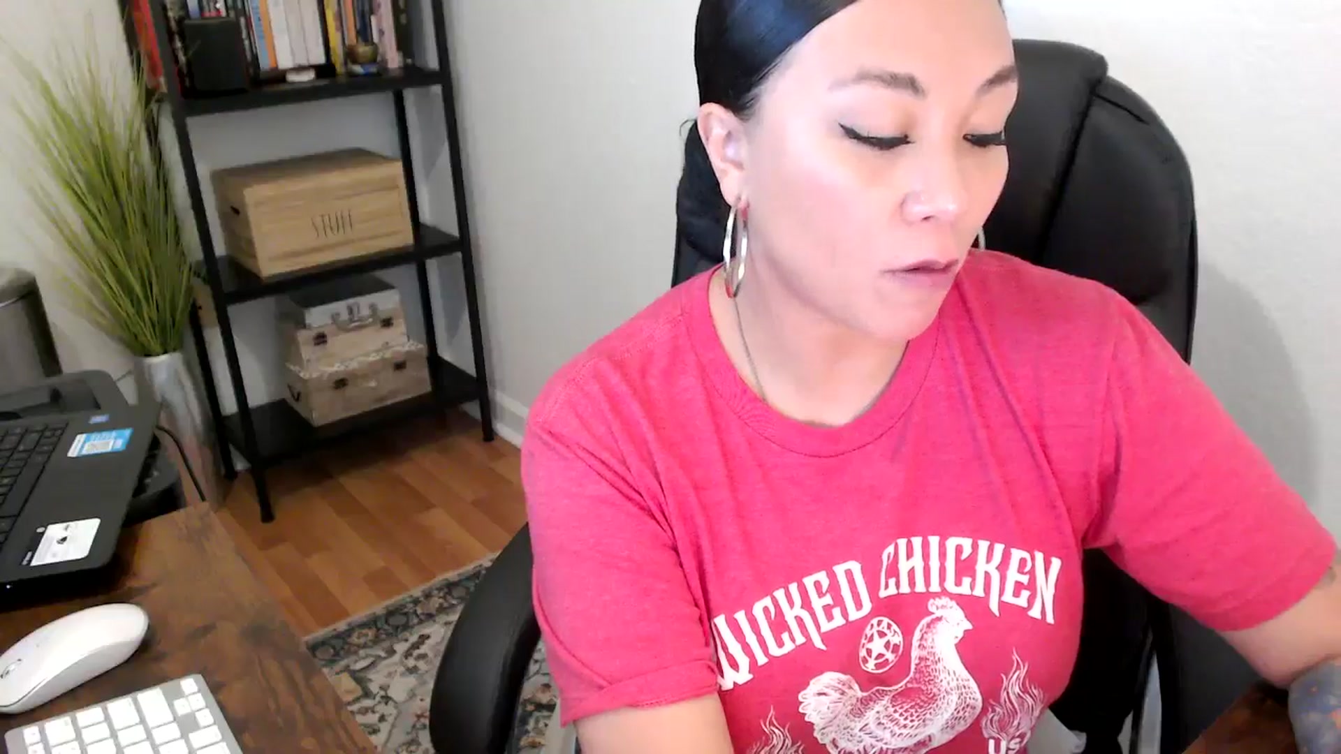 Gallery image thumbnail from MickaylaMoon's myfreecams stream on, 08/14/2024, 20:05 image 6 of 20