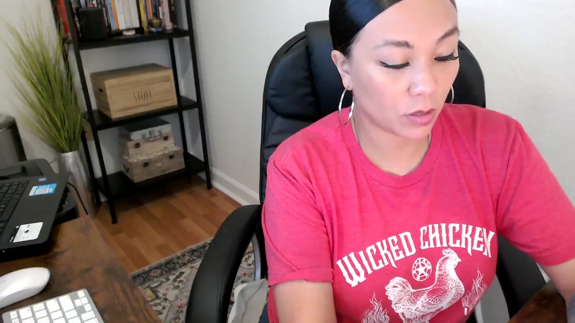 Gallery image thumbnail from MickaylaMoon's myfreecams stream on, 08/14/2024, 20:05 image 17 of 20