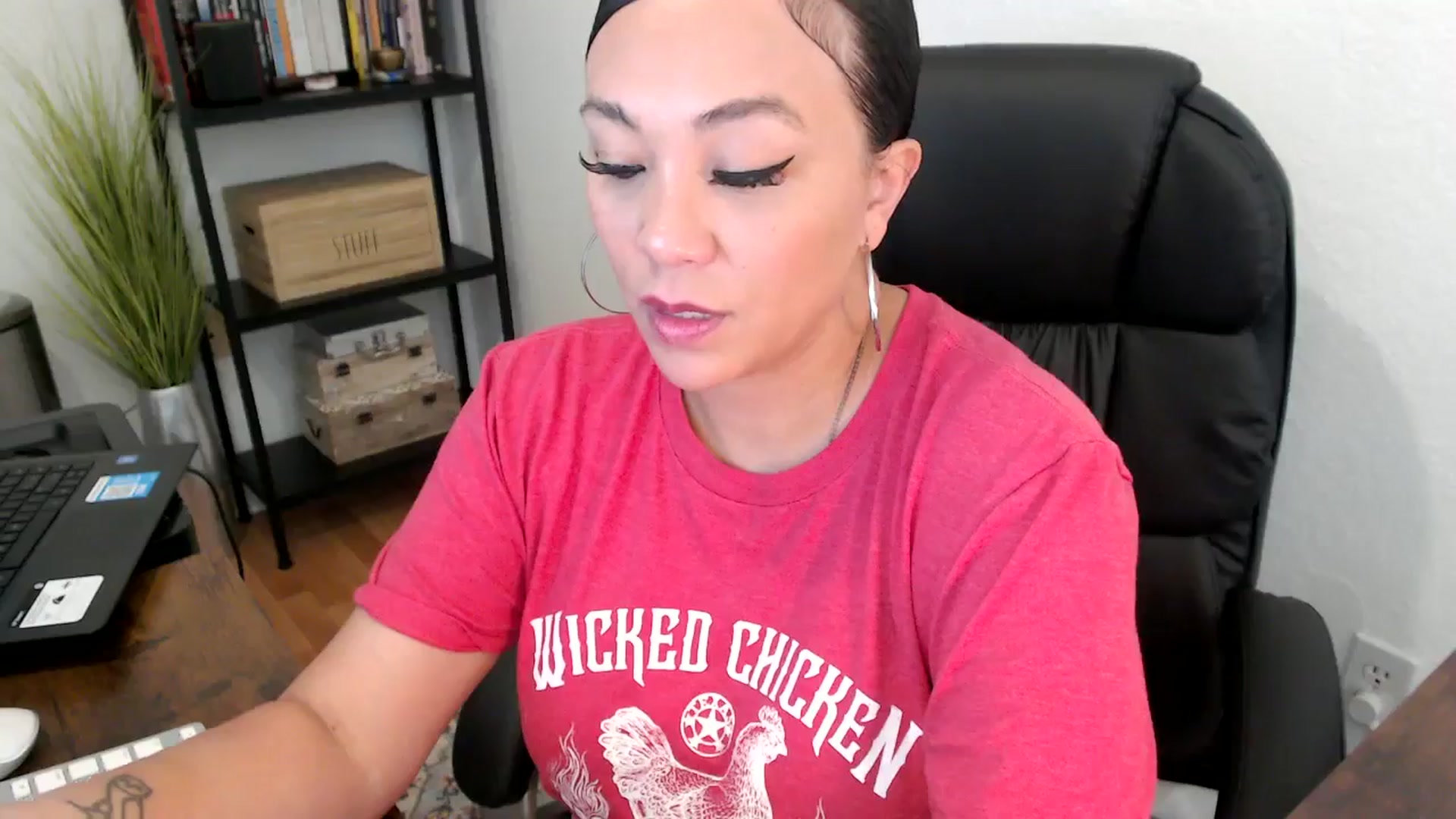 Gallery image thumbnail from MickaylaMoon's myfreecams stream on, 08/14/2024, 21:31 image 15 of 20