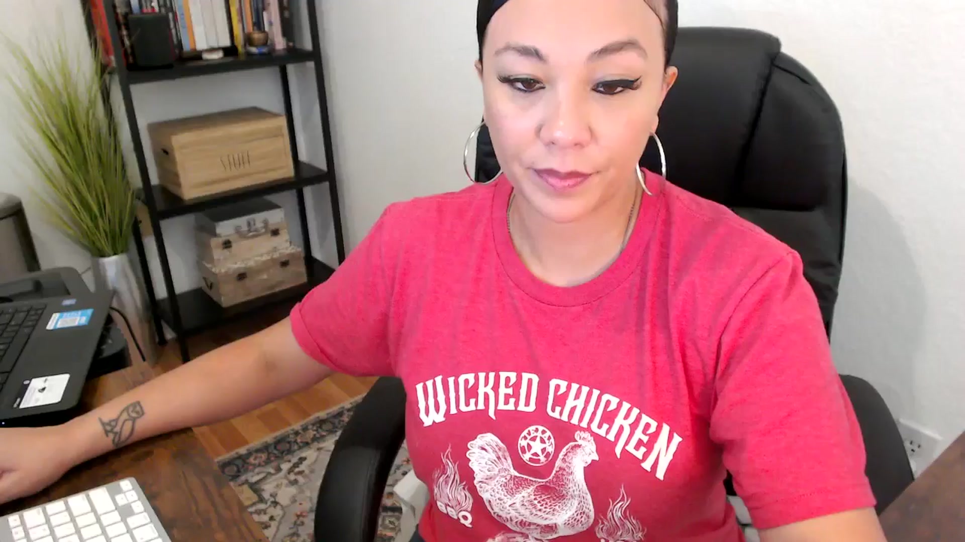 Gallery image thumbnail from MickaylaMoon's myfreecams stream on, 08/14/2024, 21:31 image 4 of 20