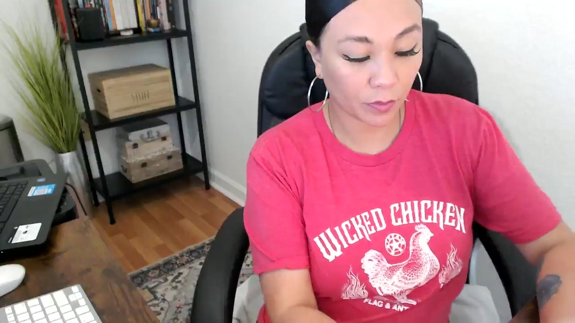Gallery image thumbnail from MickaylaMoon's myfreecams stream on, 08/14/2024, 21:31 image 2 of 20