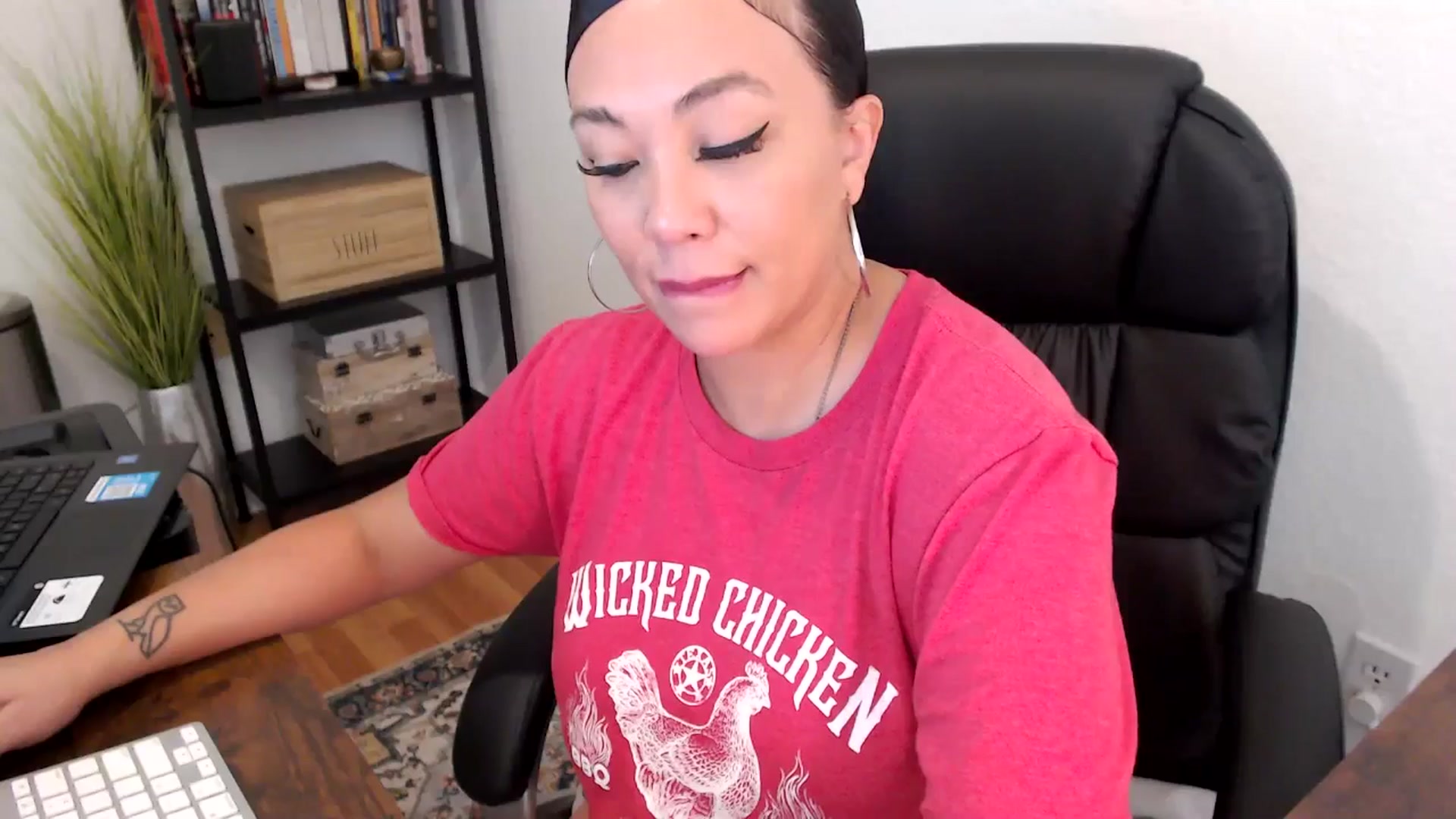 Gallery image thumbnail from MickaylaMoon's myfreecams stream on, 08/14/2024, 21:31 image 16 of 20