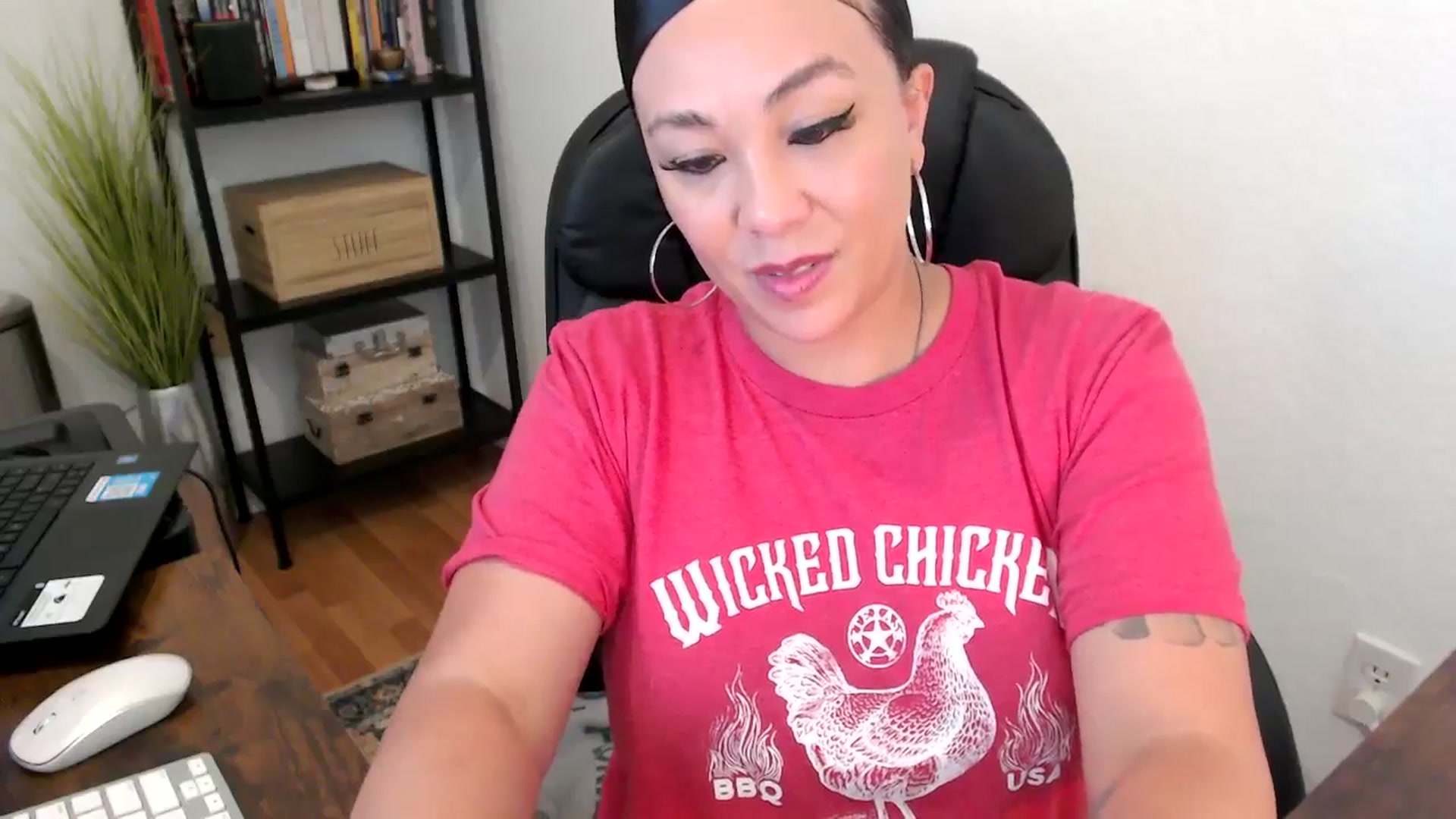 Gallery image thumbnail from MickaylaMoon's myfreecams stream on, 08/14/2024, 22:13 image 12 of 20