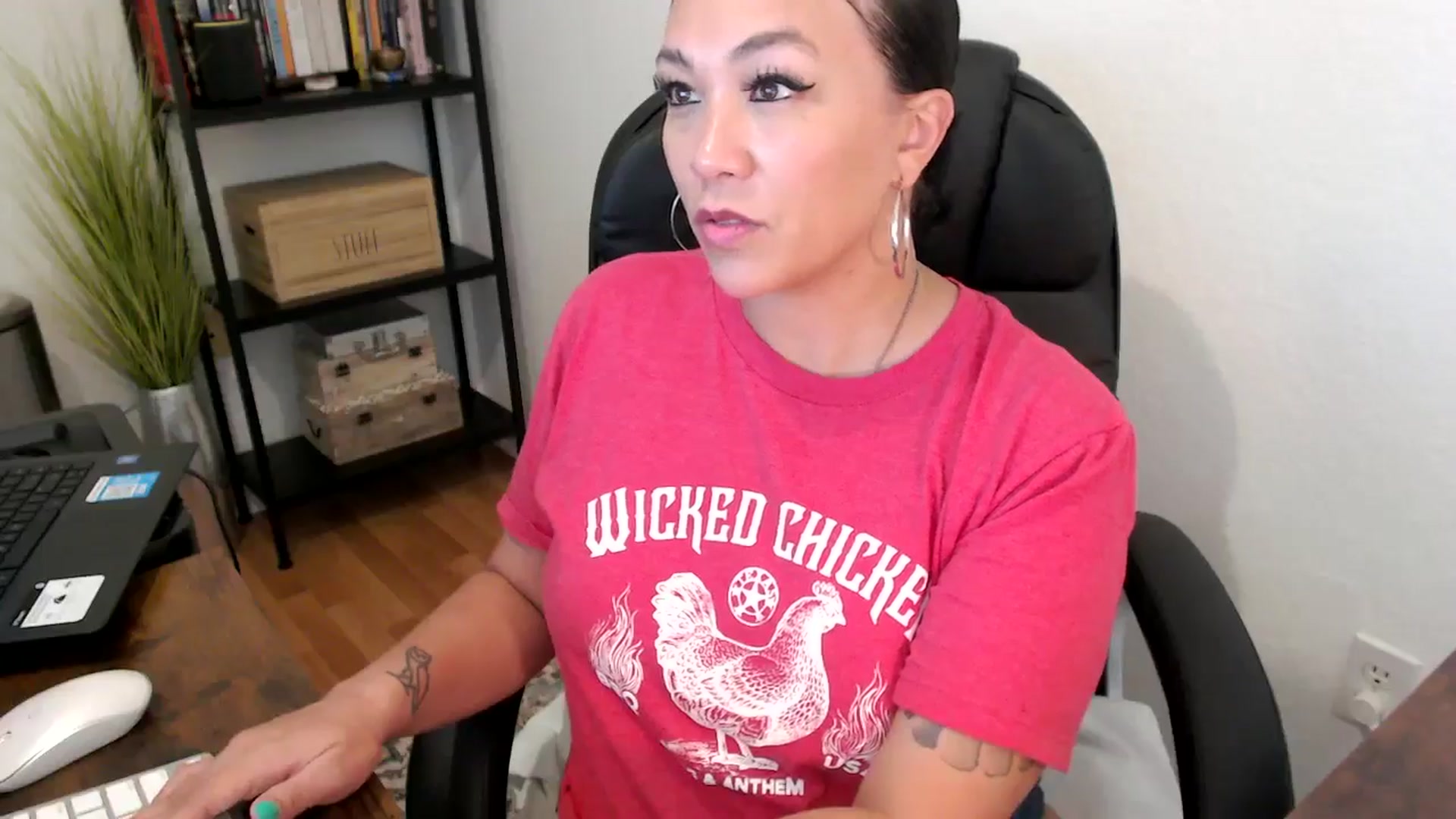 Gallery image thumbnail from MickaylaMoon's myfreecams stream on, 08/14/2024, 22:13 image 11 of 20