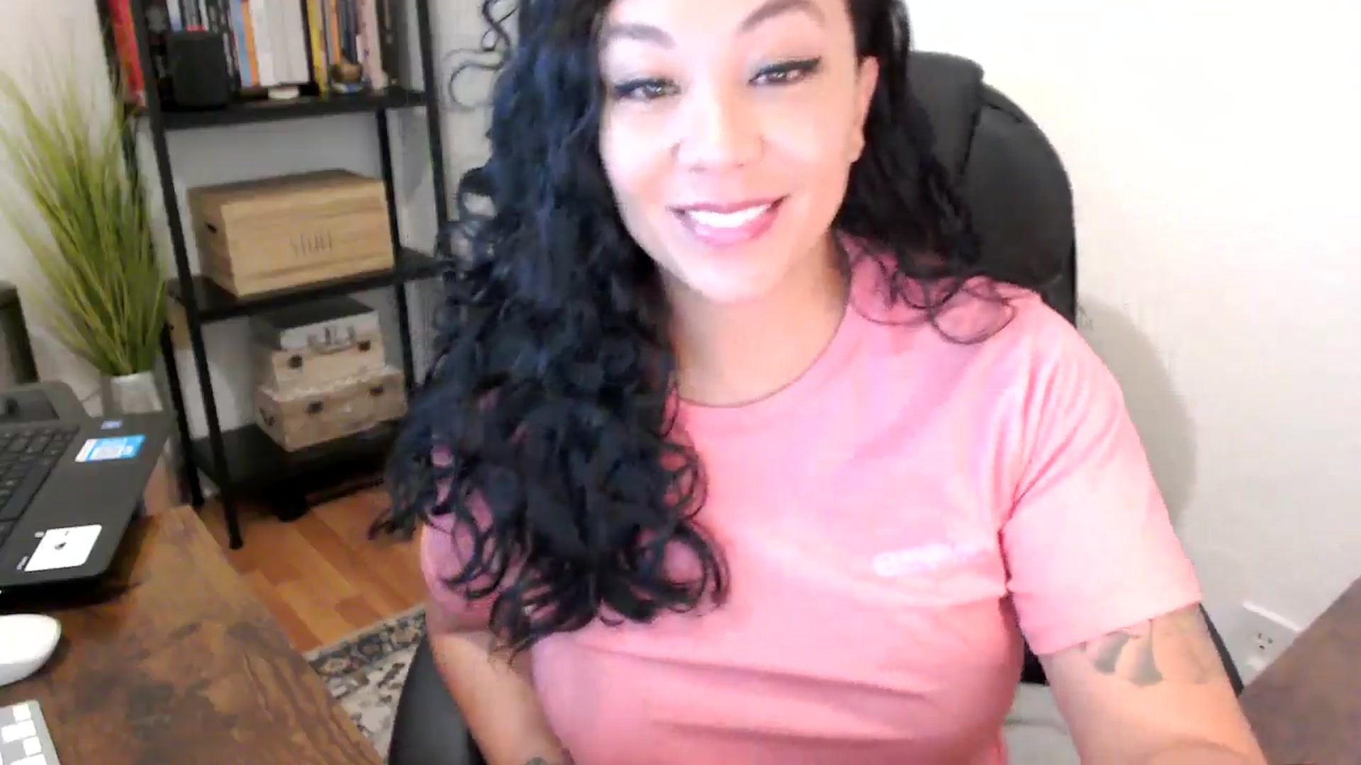Gallery image thumbnail from MickaylaMoon's myfreecams stream on, 08/15/2024, 15:24 image 6 of 20