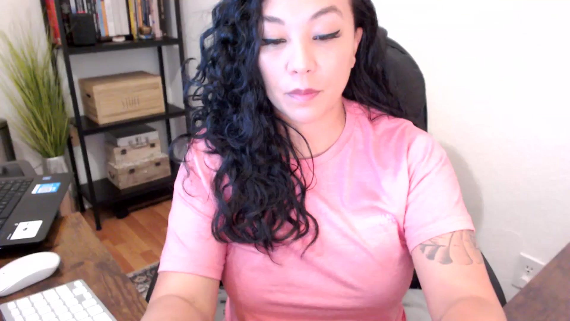 Gallery image thumbnail from MickaylaMoon's myfreecams stream on, 08/15/2024, 15:24 image 12 of 20
