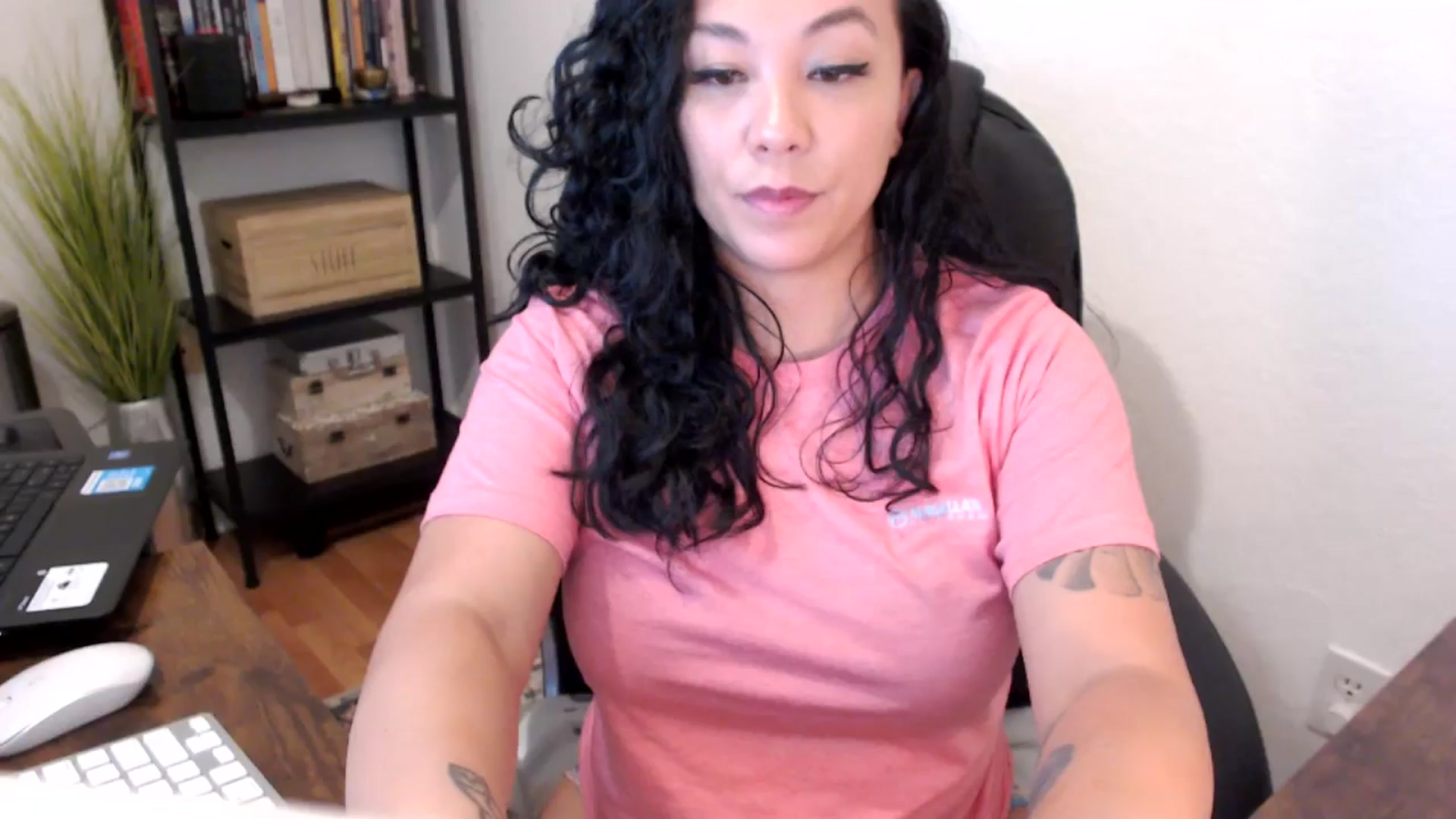 Gallery image thumbnail from MickaylaMoon's myfreecams stream on, 08/15/2024, 15:24 image 13 of 20
