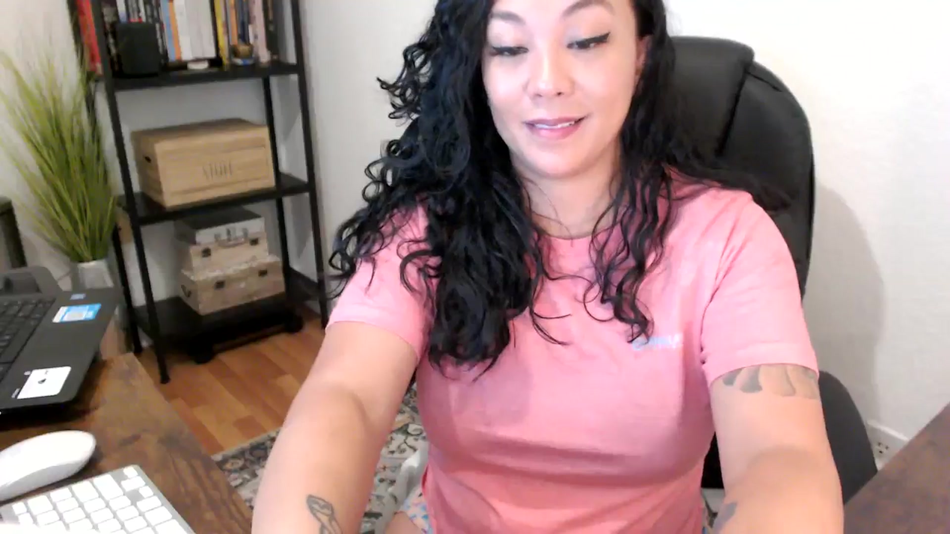Gallery image thumbnail from MickaylaMoon's myfreecams stream on, 08/15/2024, 15:24 image 16 of 20