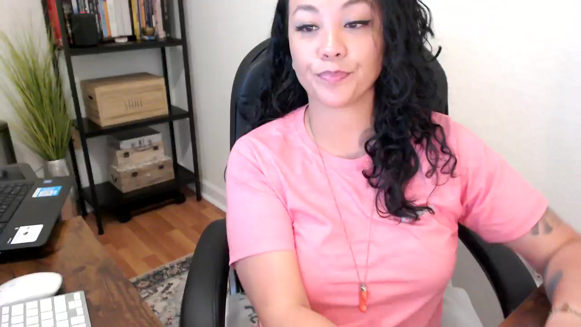 Gallery image thumbnail from MickaylaMoon's myfreecams stream on, 08/15/2024, 16:17 image 8 of 20