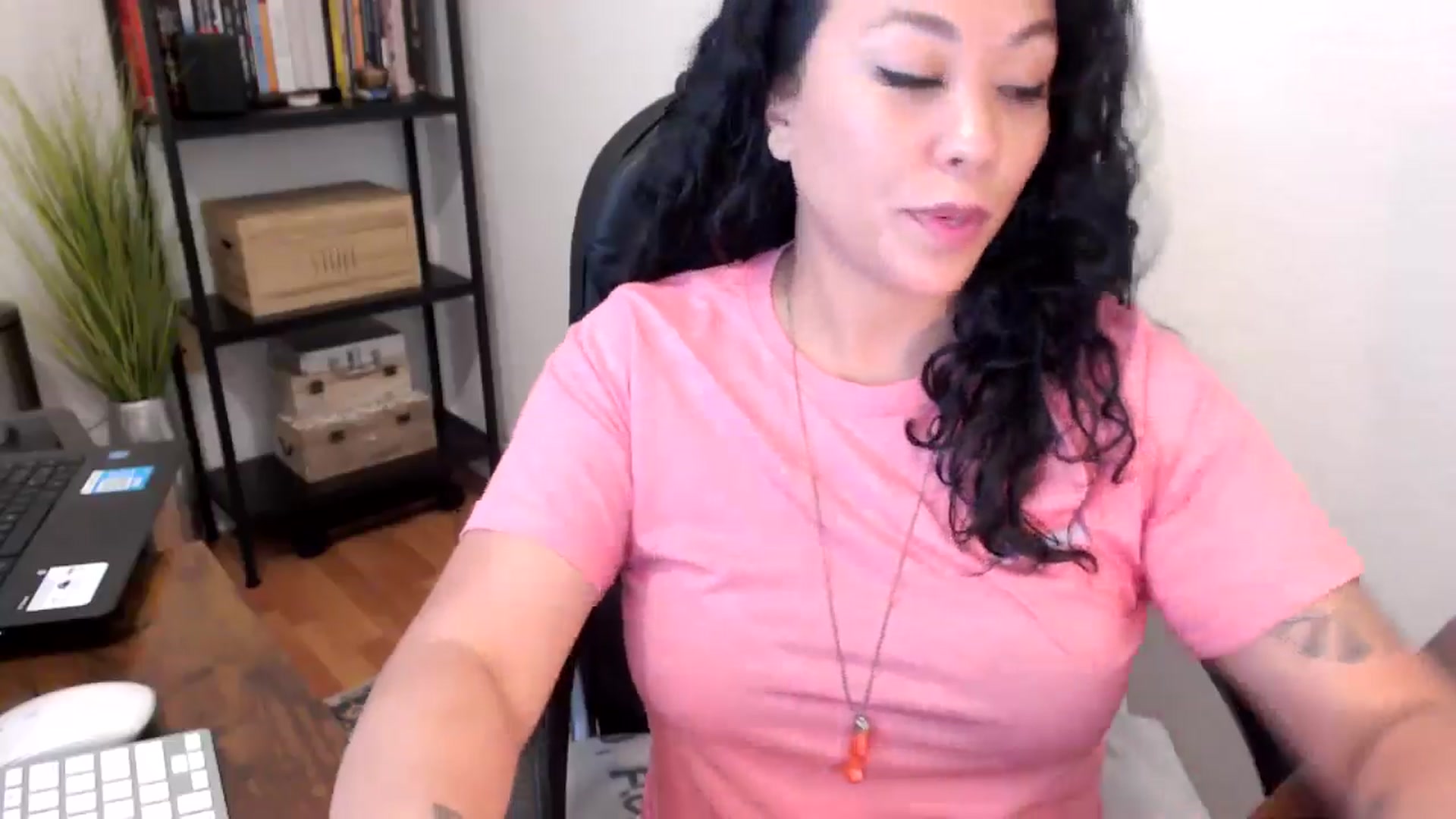 Gallery image thumbnail from MickaylaMoon's myfreecams stream on, 08/15/2024, 16:17 image 7 of 20