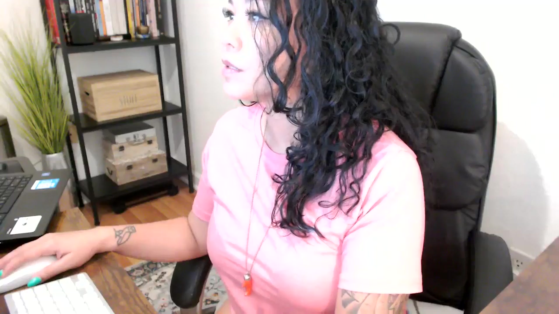 Gallery image thumbnail from MickaylaMoon's myfreecams stream on, 08/15/2024, 16:17 image 9 of 20