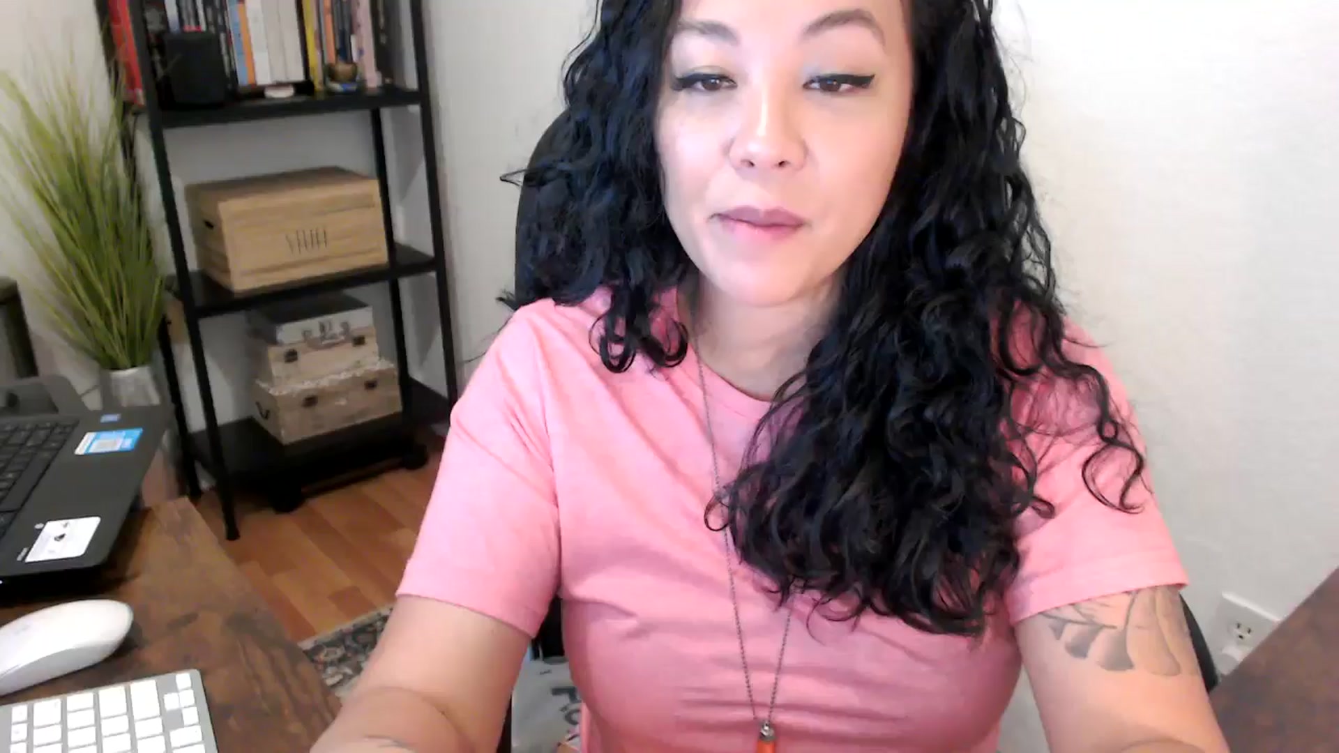 Gallery image thumbnail from MickaylaMoon's myfreecams stream on, 08/15/2024, 16:17 image 1 of 20