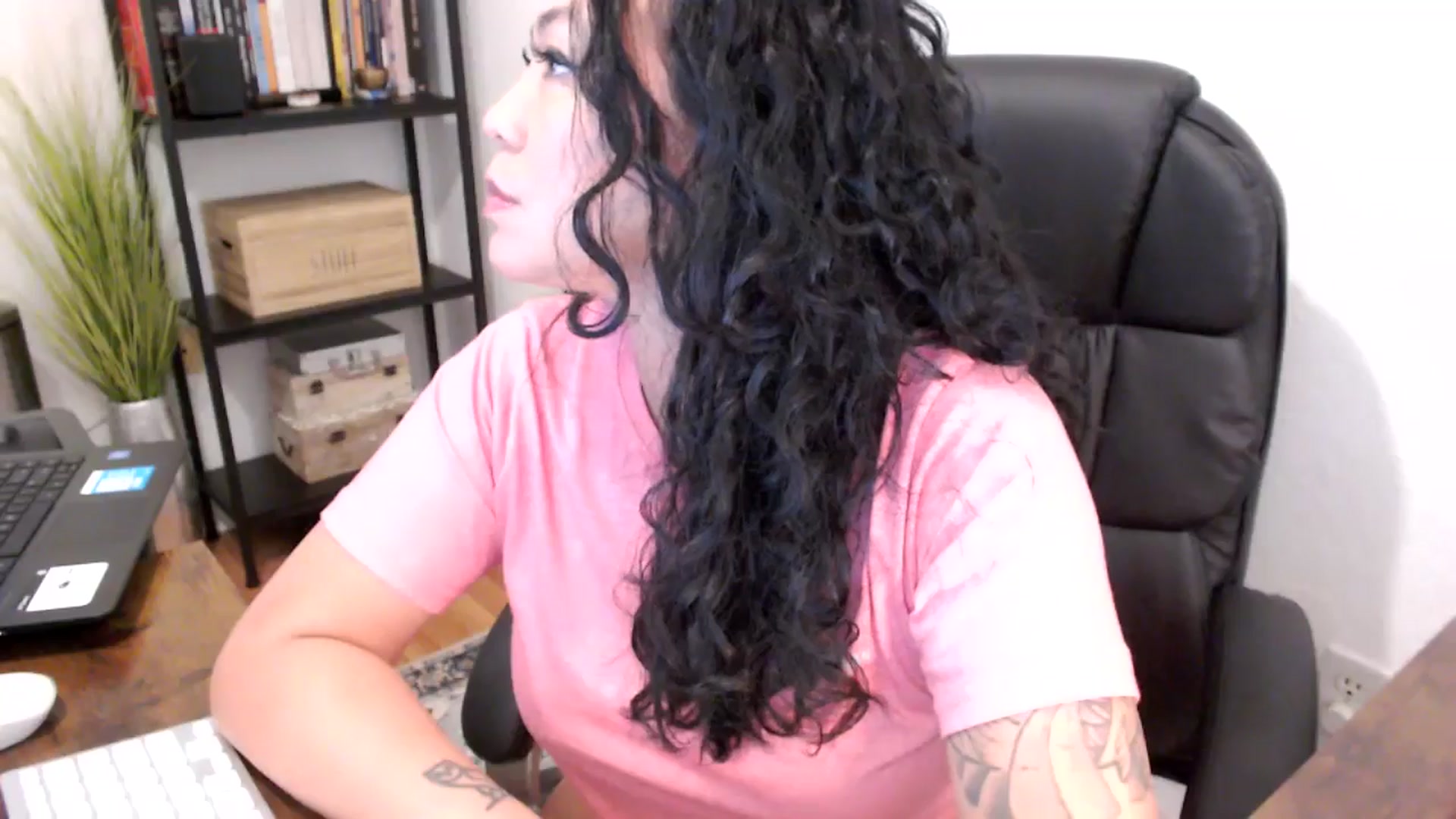 Gallery image thumbnail from MickaylaMoon's myfreecams stream on, 08/15/2024, 17:09 image 9 of 20