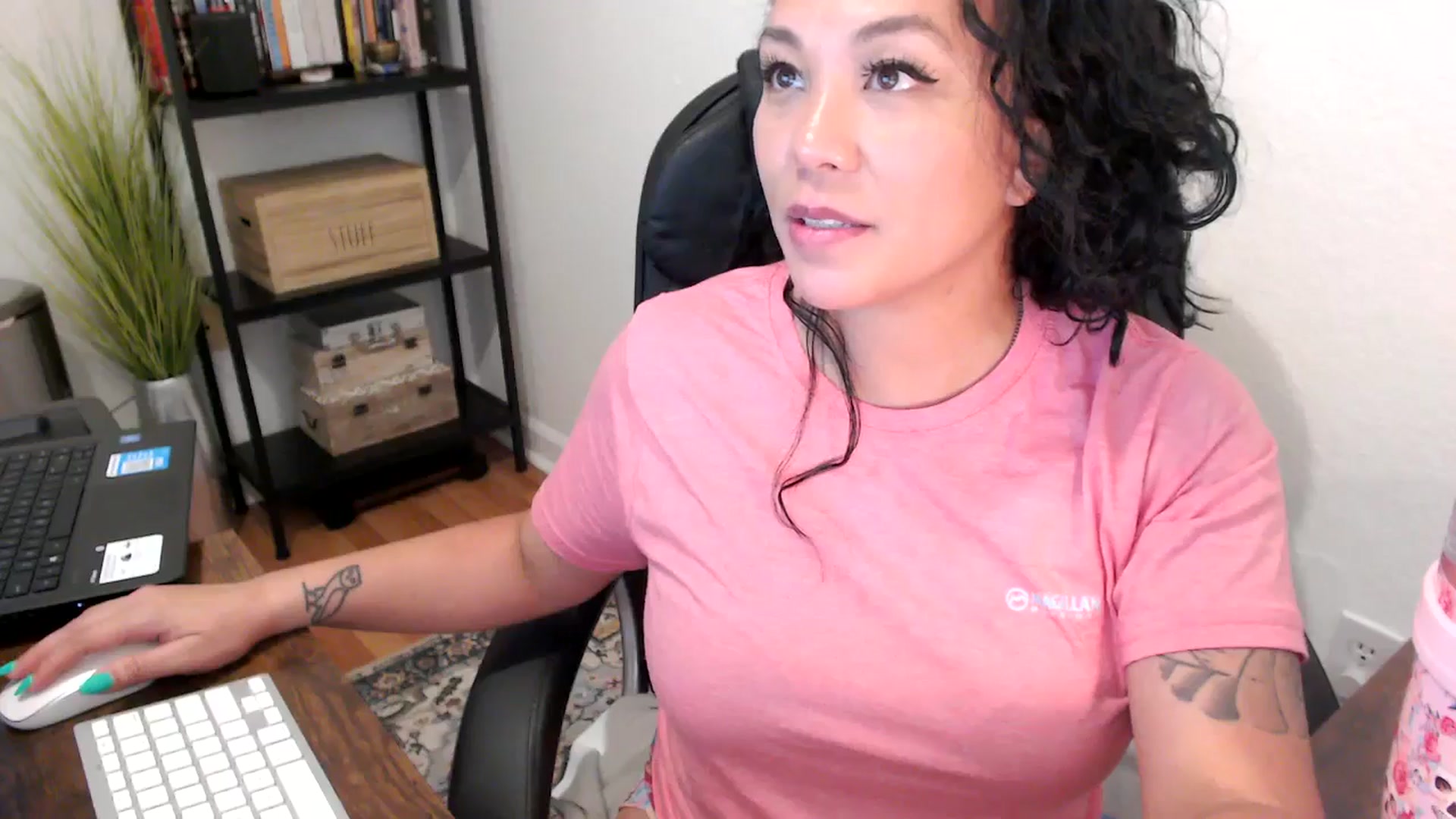 Gallery image thumbnail from MickaylaMoon's myfreecams stream on, 08/15/2024, 19:24 image 7 of 20