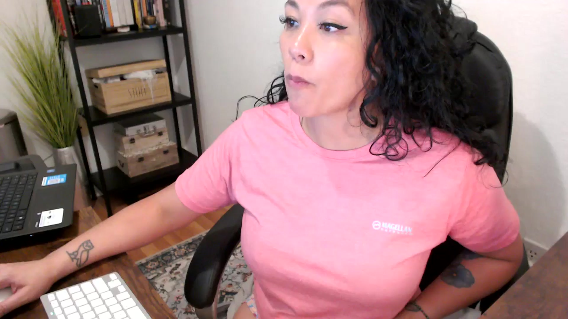 Gallery image thumbnail from MickaylaMoon's myfreecams stream on, 08/15/2024, 20:16 image 2 of 20