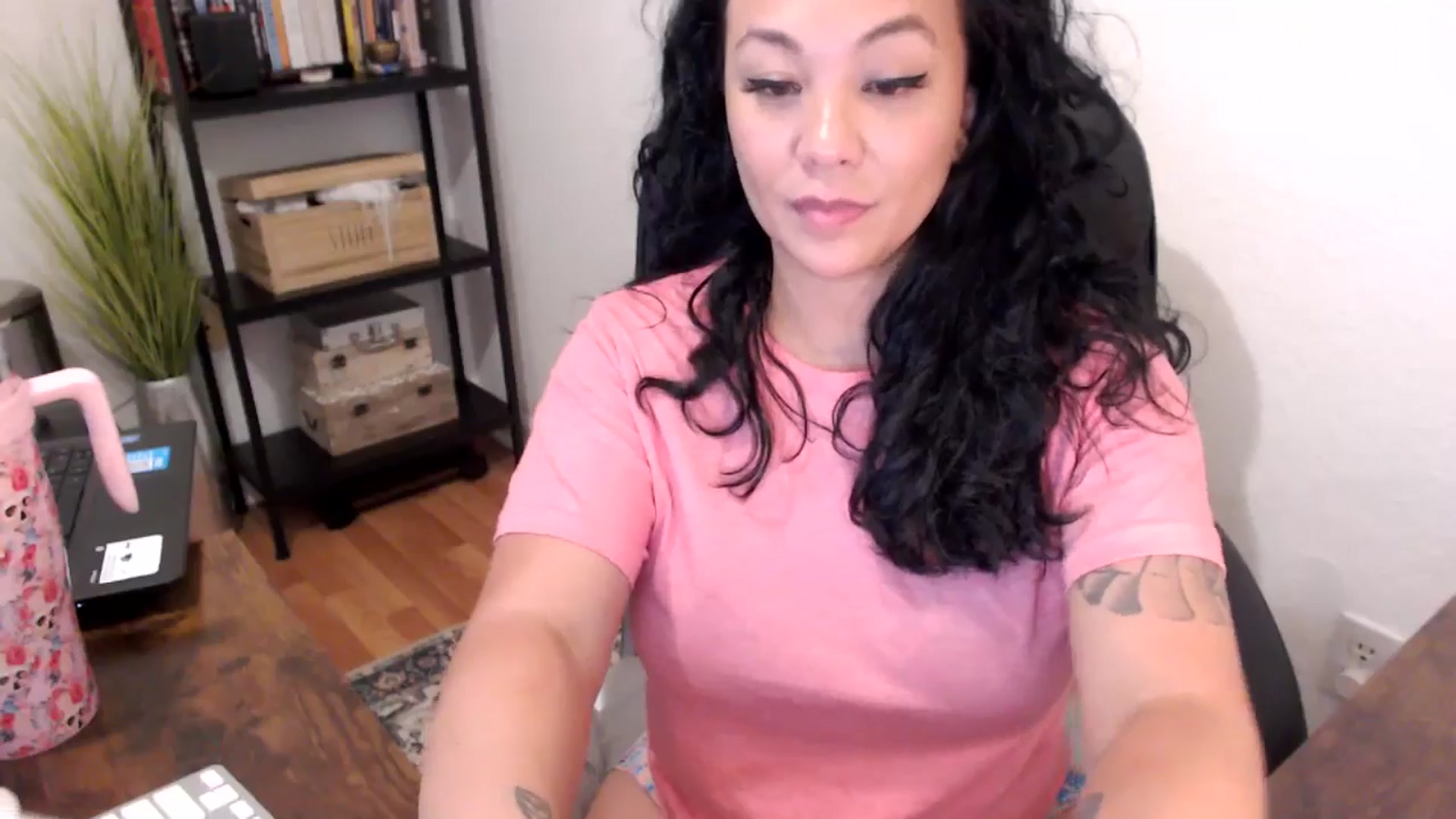Gallery image thumbnail from MickaylaMoon's myfreecams stream on, 08/15/2024, 20:16 image 19 of 20