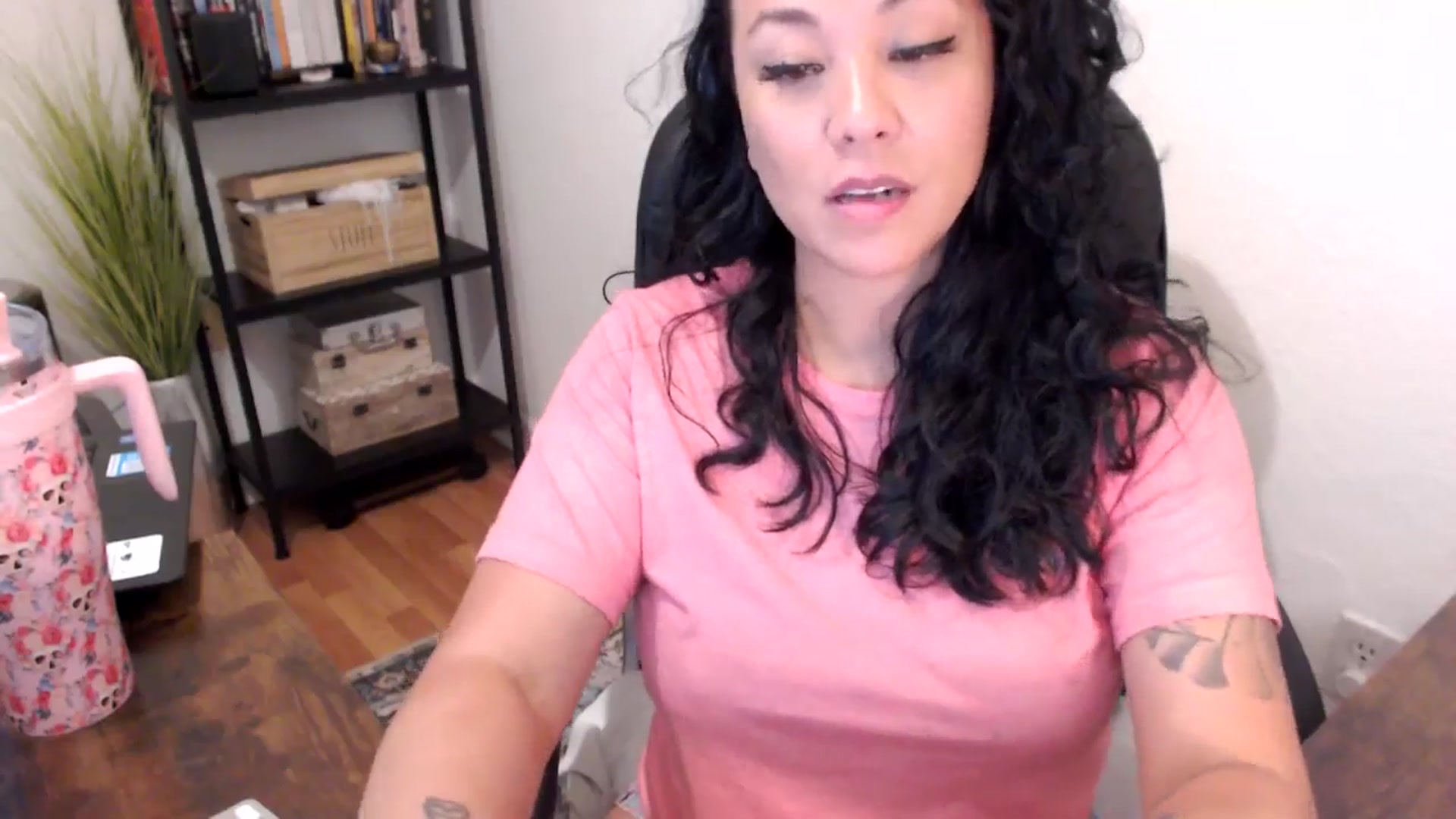 Gallery image thumbnail from MickaylaMoon's myfreecams stream on, 08/15/2024, 20:28 image 19 of 20