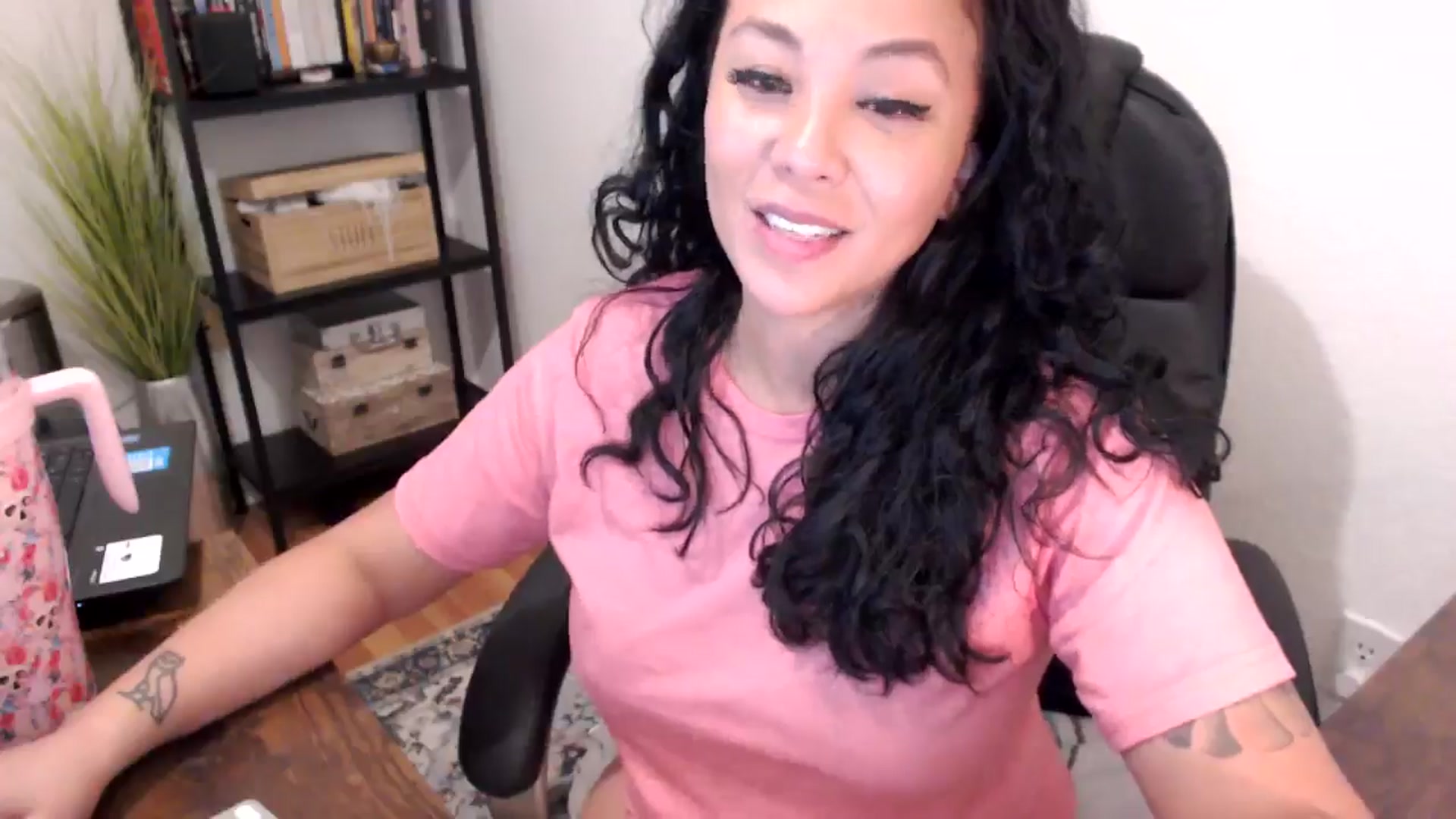 Gallery image thumbnail from MickaylaMoon's myfreecams stream on, 08/15/2024, 20:28 image 4 of 20