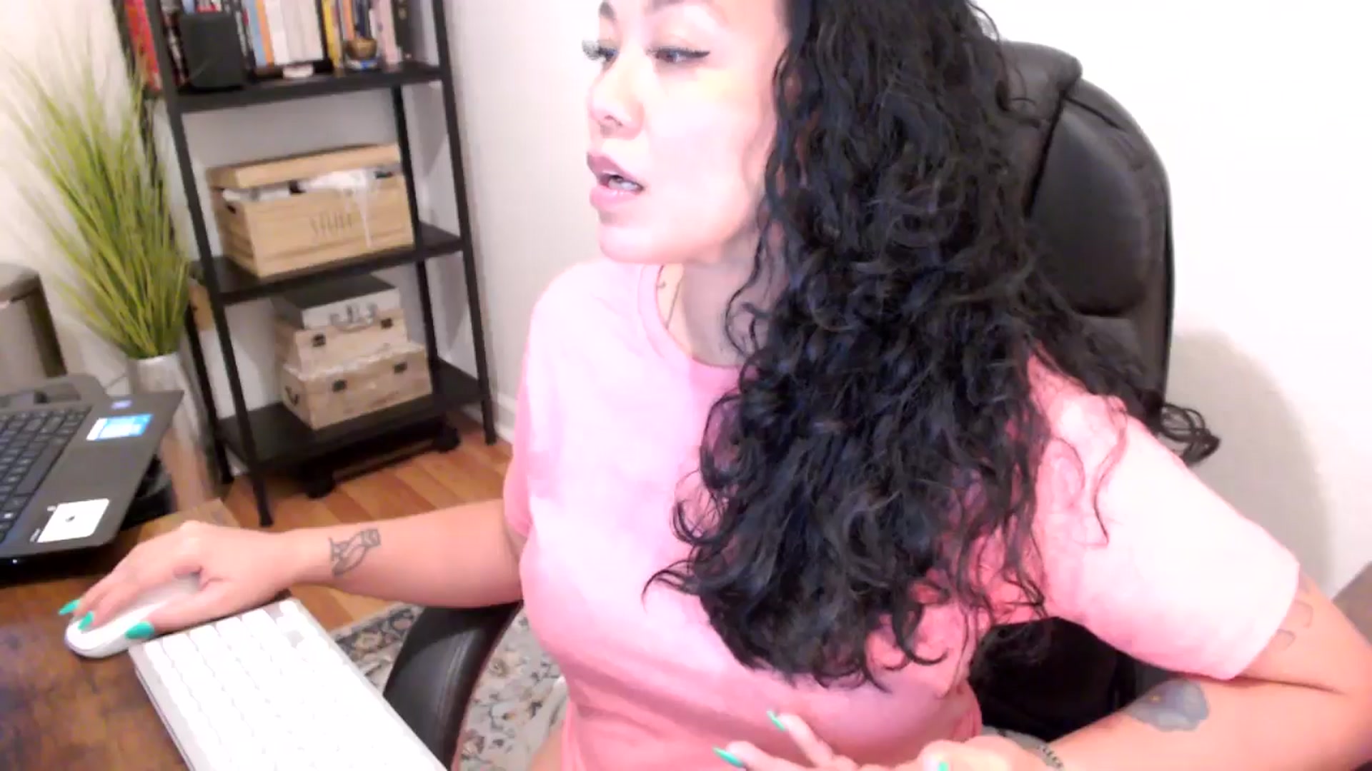 Gallery image thumbnail from MickaylaMoon's myfreecams stream on, 08/15/2024, 21:39 image 11 of 20