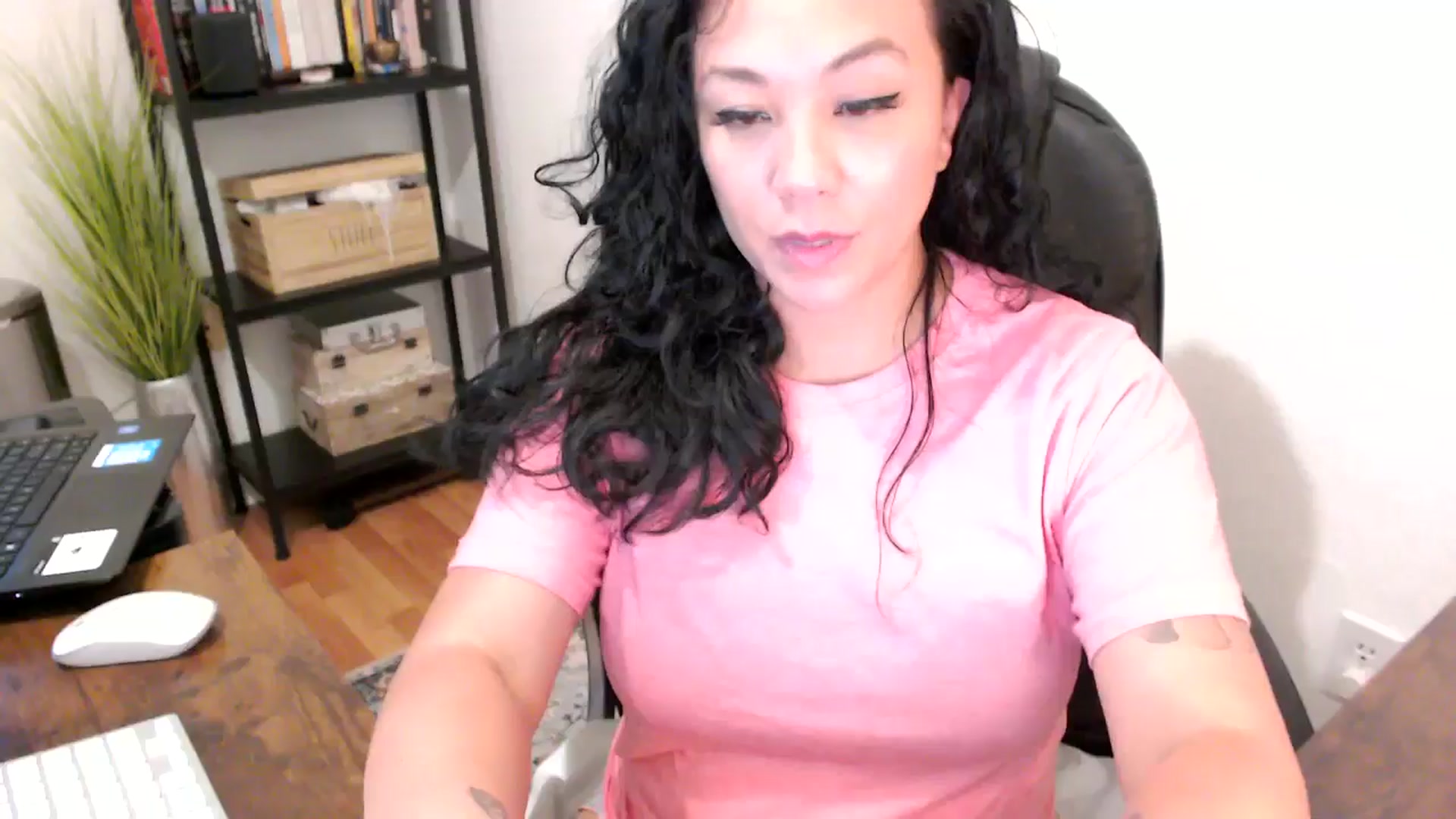 Gallery image thumbnail from MickaylaMoon's myfreecams stream on, 08/15/2024, 21:39 image 18 of 20