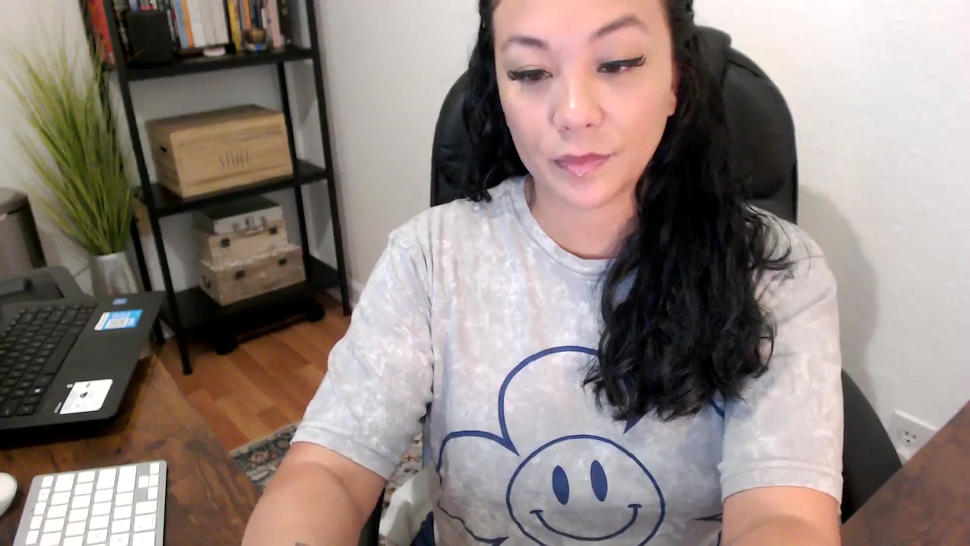Gallery image thumbnail from MickaylaMoon's myfreecams stream on, 08/16/2024, 15:16 image 15 of 20