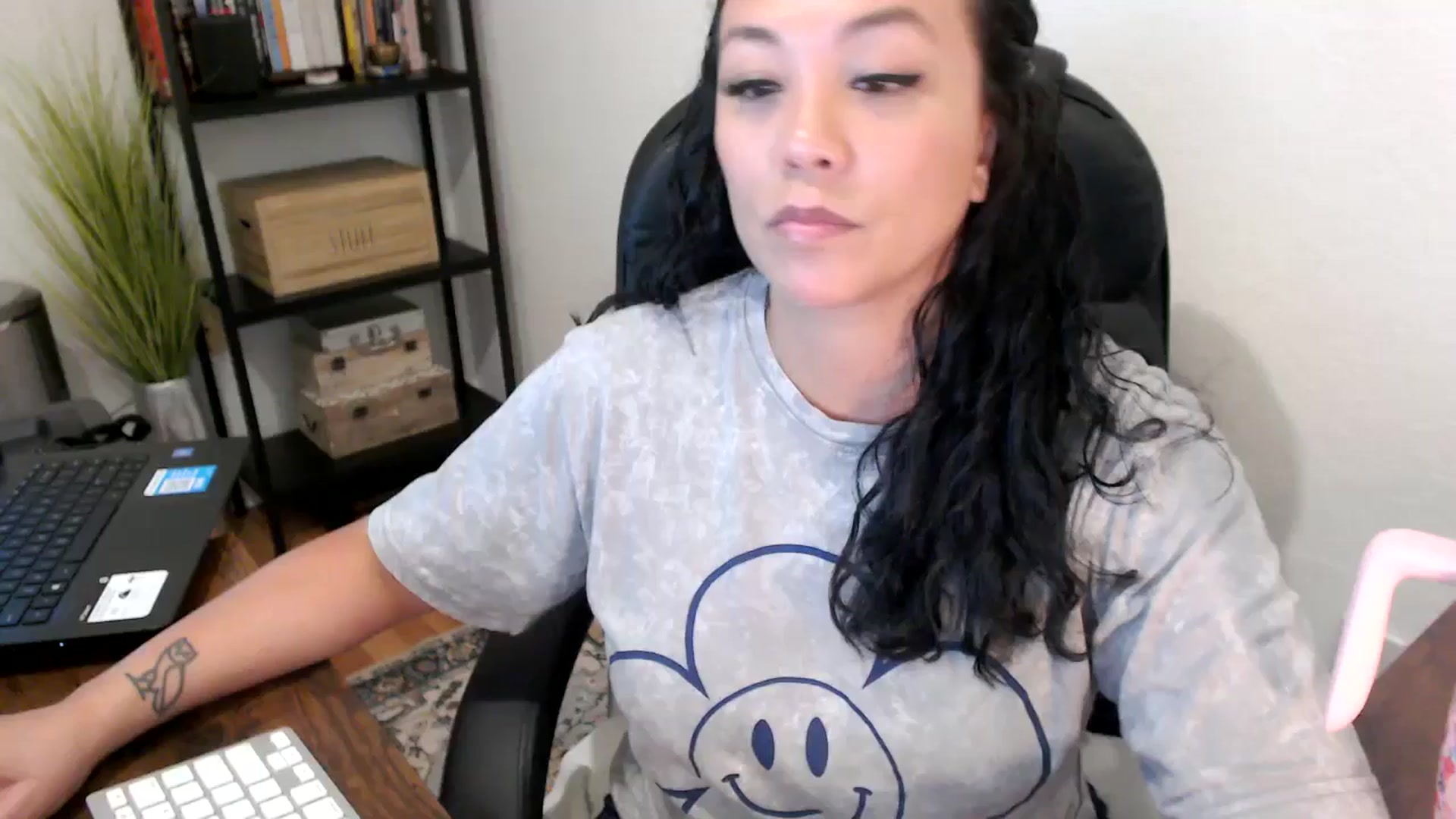 Gallery image thumbnail from MickaylaMoon's myfreecams stream on, 08/16/2024, 16:16 image 1 of 20