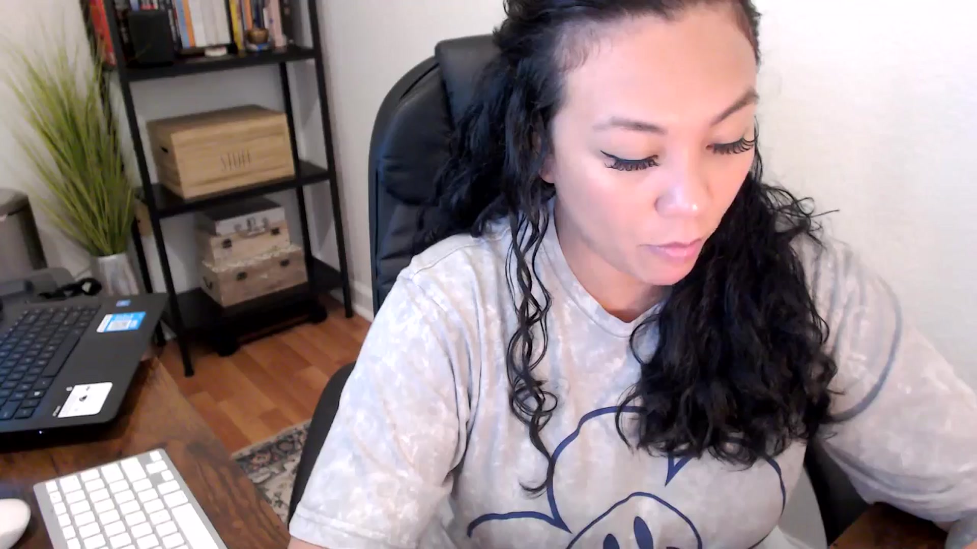 Gallery image thumbnail from MickaylaMoon's myfreecams stream on, 08/16/2024, 16:16 image 11 of 20