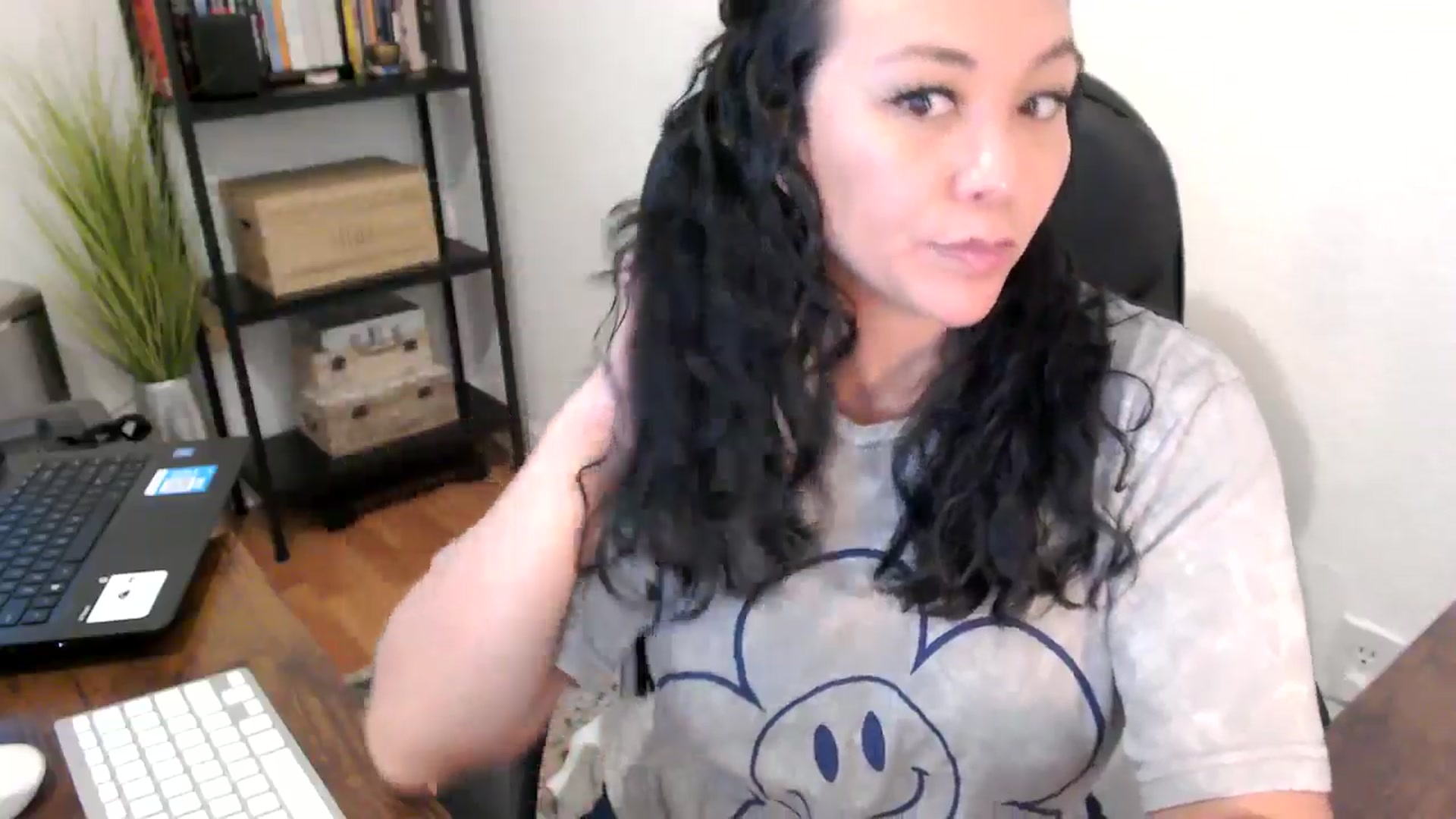 Gallery image thumbnail from MickaylaMoon's myfreecams stream on, 08/16/2024, 16:16 image 9 of 20