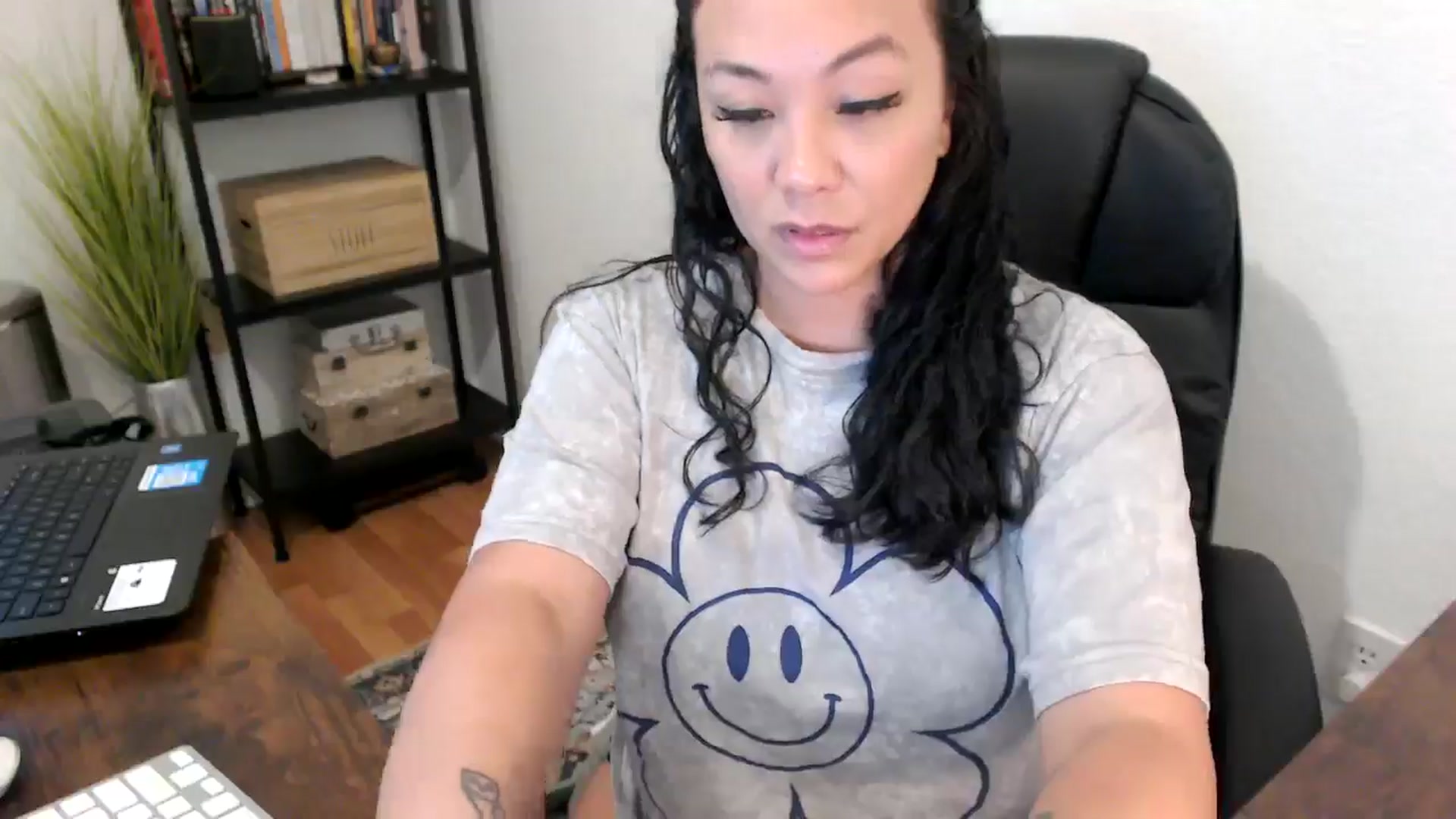 Gallery image thumbnail from MickaylaMoon's myfreecams stream on, 08/16/2024, 17:13 image 20 of 20