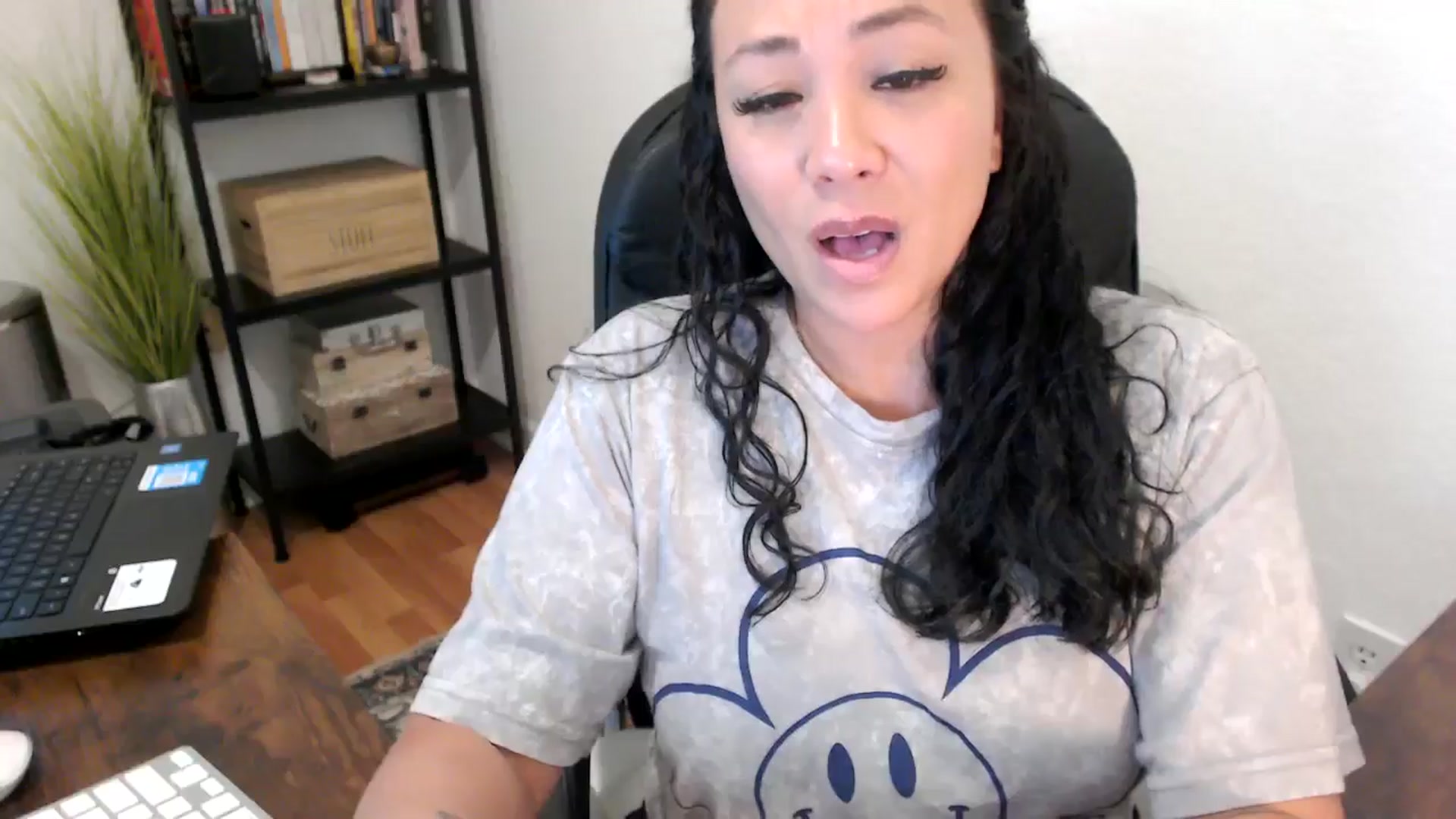 Gallery image thumbnail from MickaylaMoon's myfreecams stream on, 08/16/2024, 17:13 image 18 of 20