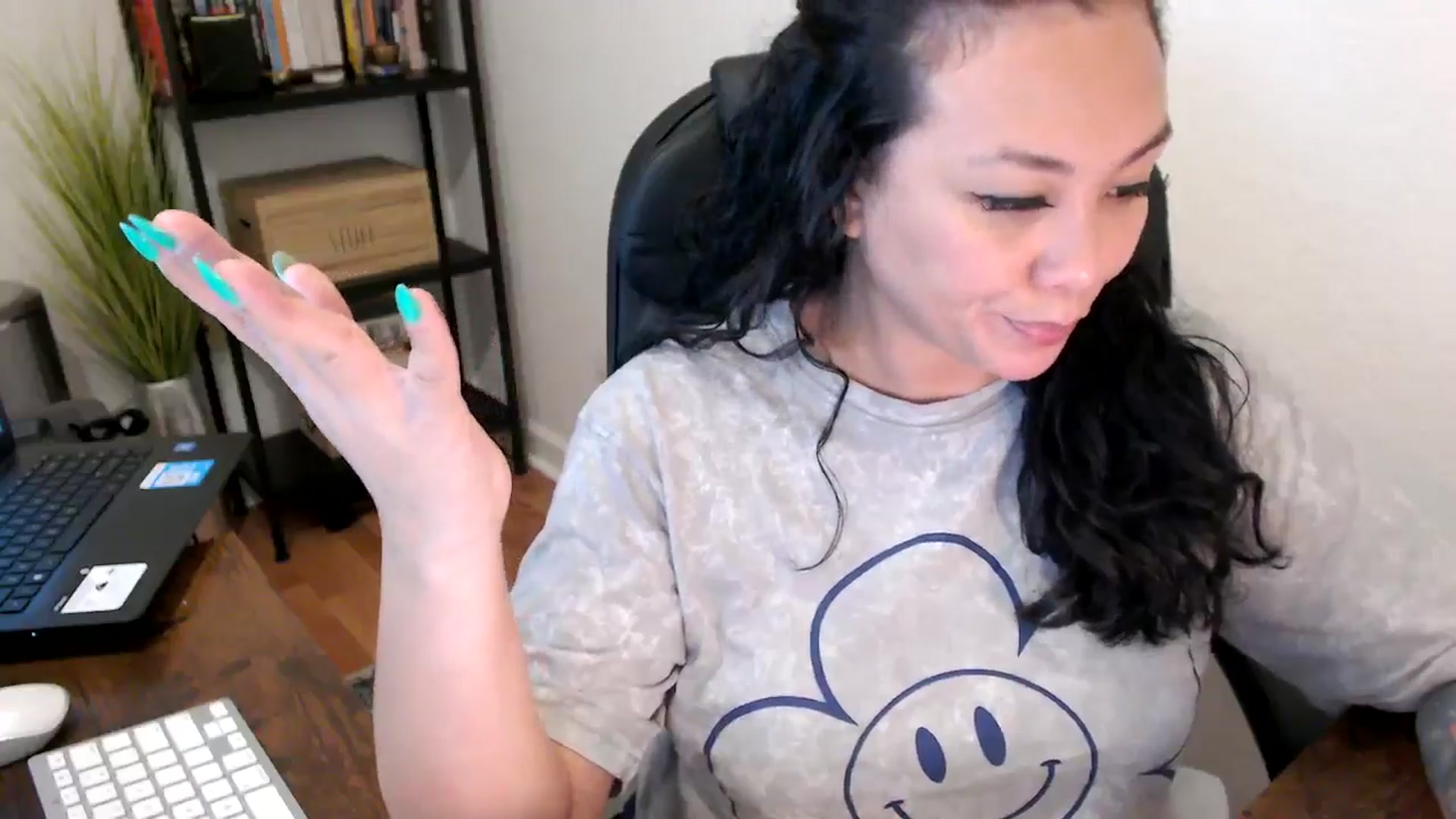 Gallery image thumbnail from MickaylaMoon's myfreecams stream on, 08/16/2024, 21:06 image 8 of 20