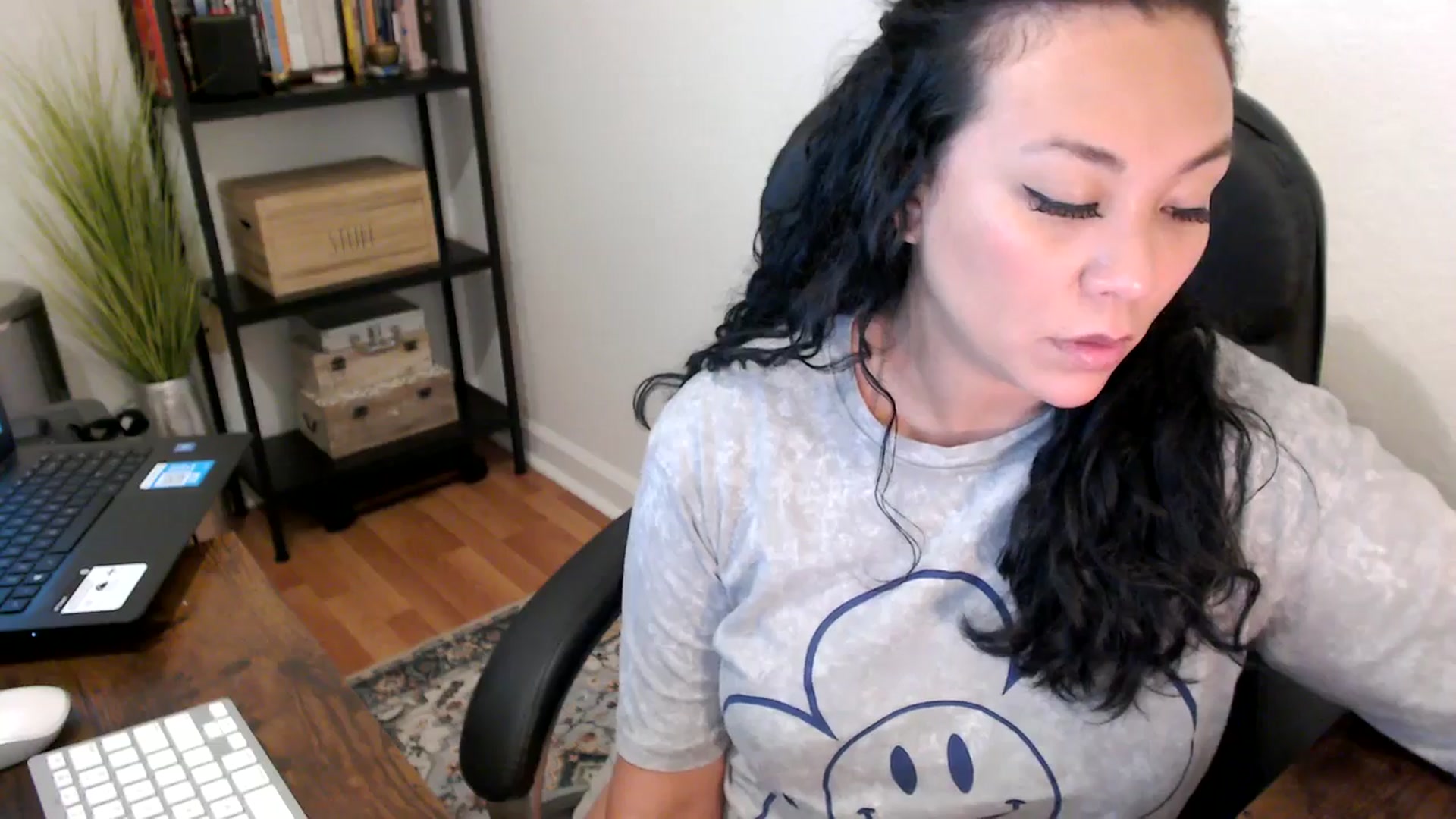 Gallery image thumbnail from MickaylaMoon's myfreecams stream on, 08/16/2024, 21:06 image 11 of 20