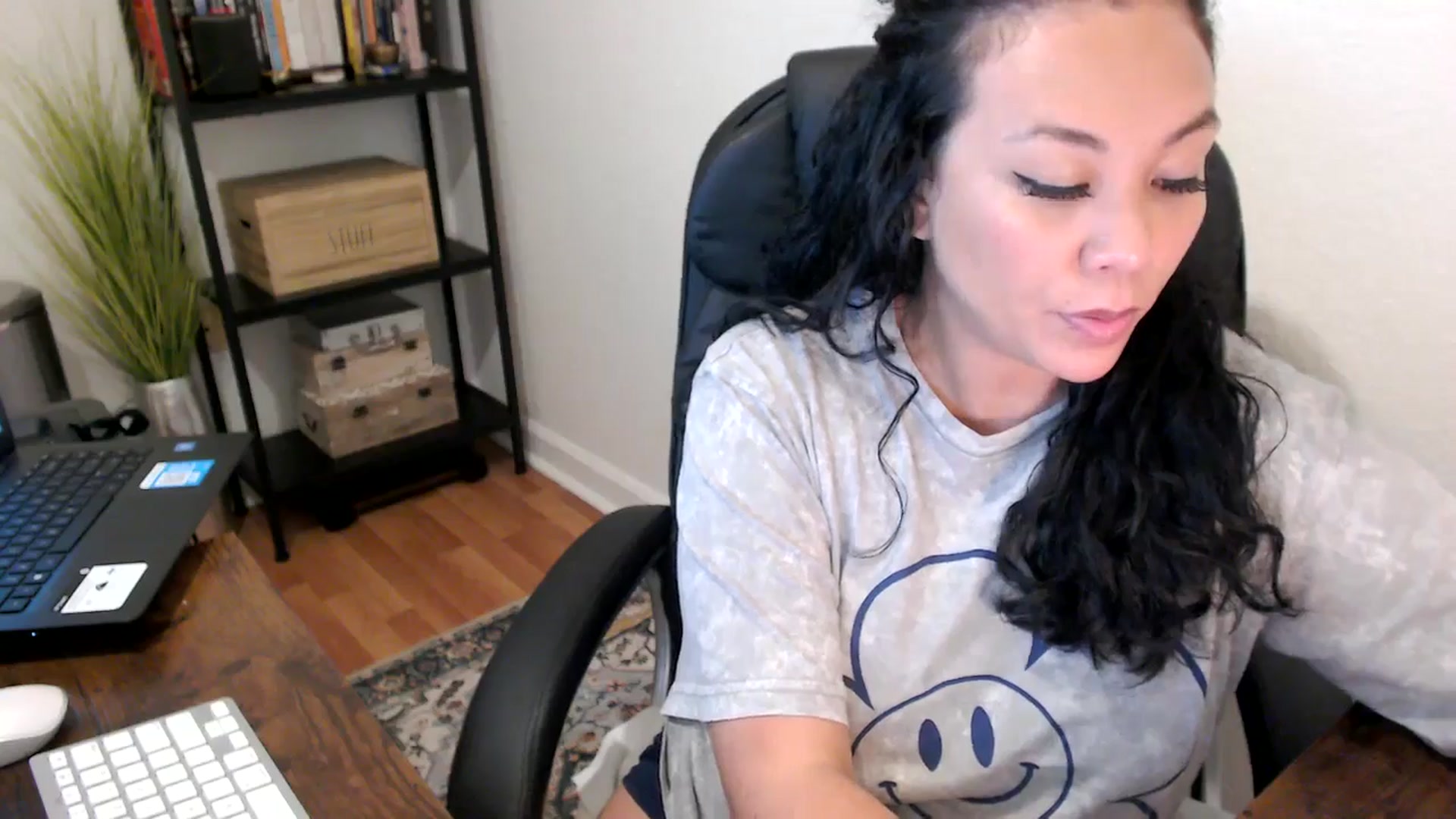 Gallery image thumbnail from MickaylaMoon's myfreecams stream on, 08/16/2024, 21:06 image 6 of 20