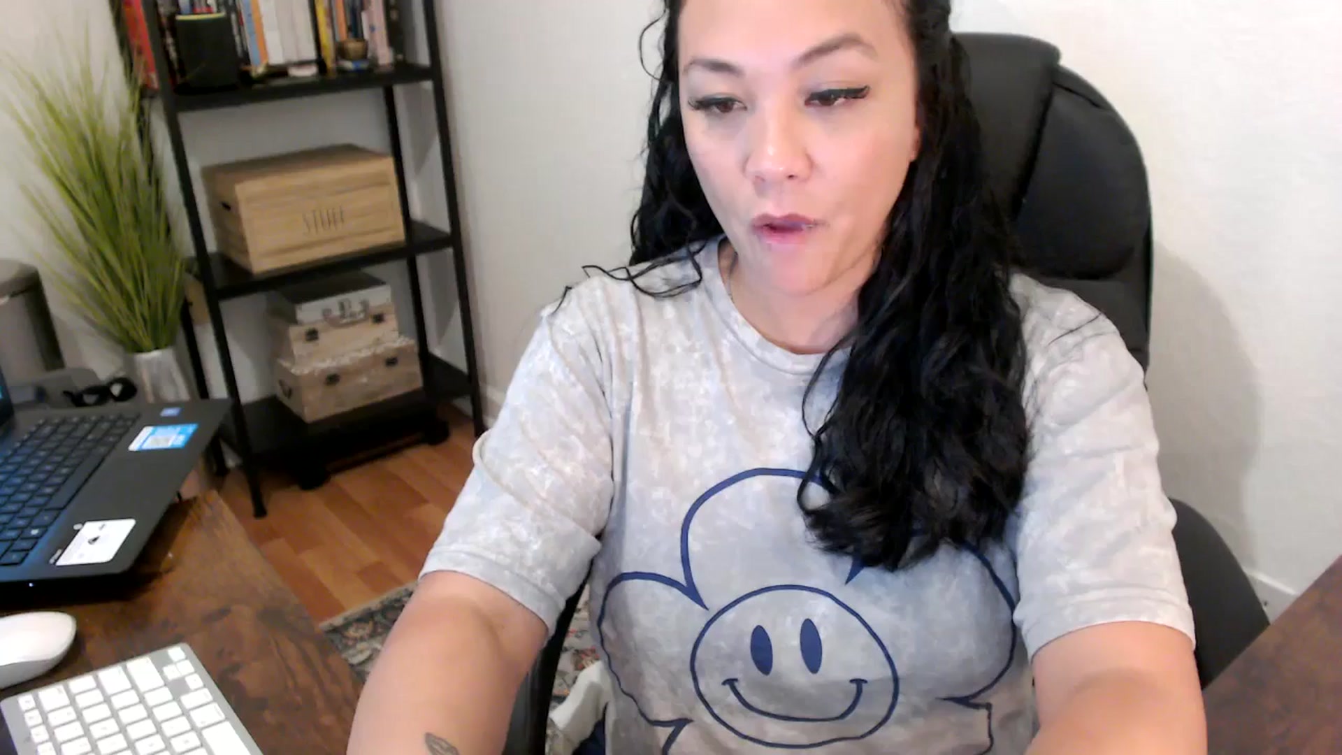 Gallery image thumbnail from MickaylaMoon's myfreecams stream on, 08/16/2024, 22:10 image 2 of 20