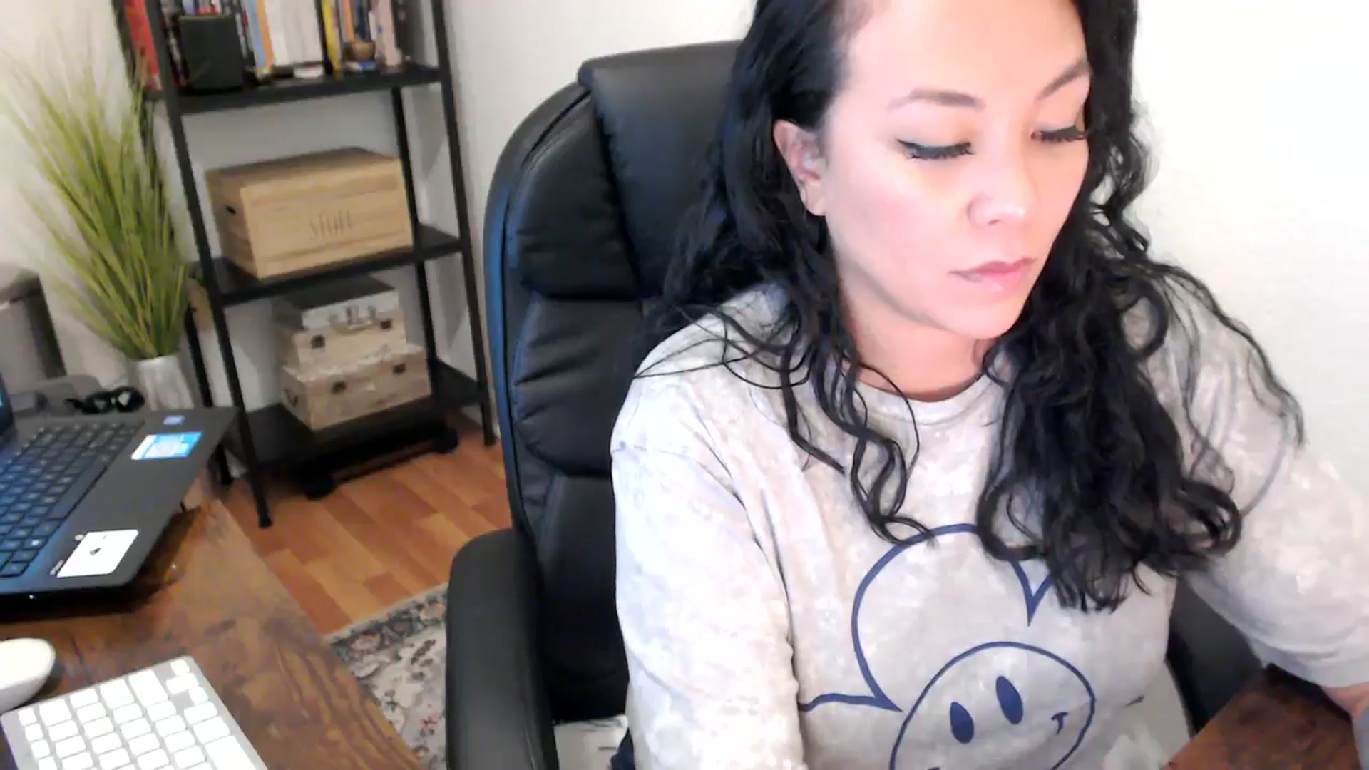 Gallery image thumbnail from MickaylaMoon's myfreecams stream on, 08/16/2024, 22:10 image 17 of 20