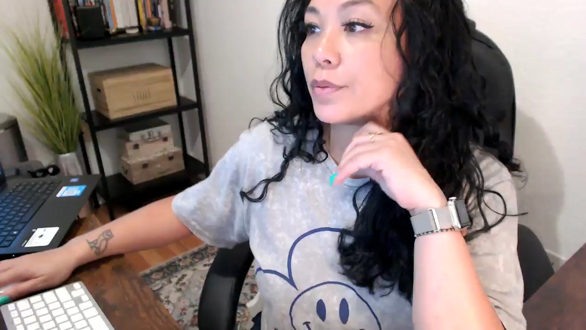 Gallery image thumbnail from MickaylaMoon's myfreecams stream on, 08/16/2024, 22:10 image 6 of 20