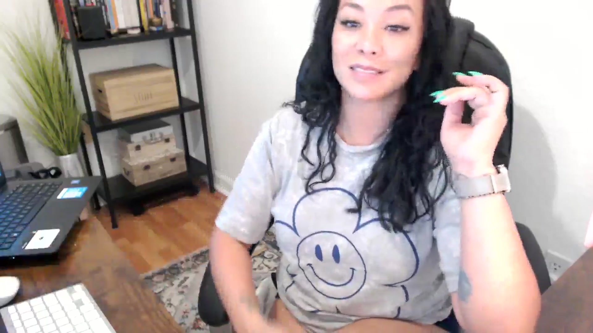 Gallery image thumbnail from MickaylaMoon's myfreecams stream on, 08/16/2024, 22:10 image 13 of 20