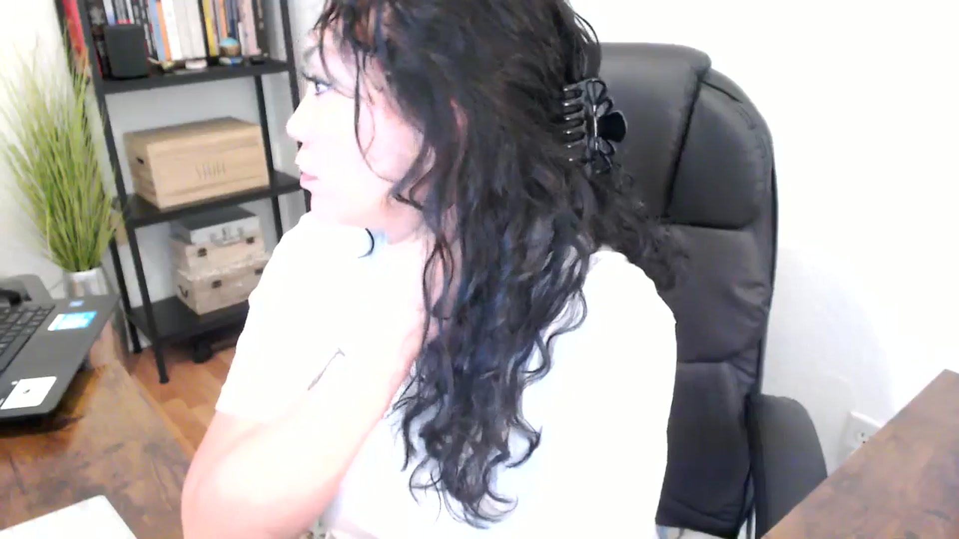Gallery image thumbnail from MickaylaMoon's myfreecams stream on, 08/20/2024, 21:35 image 12 of 20